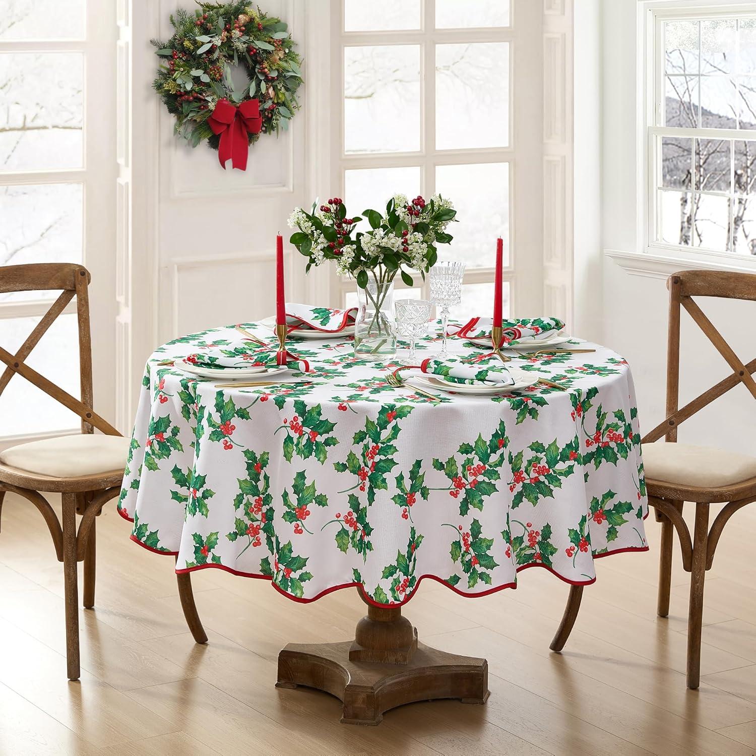 Vintage Holly Scallop Border Oval Polyester Tablecloth