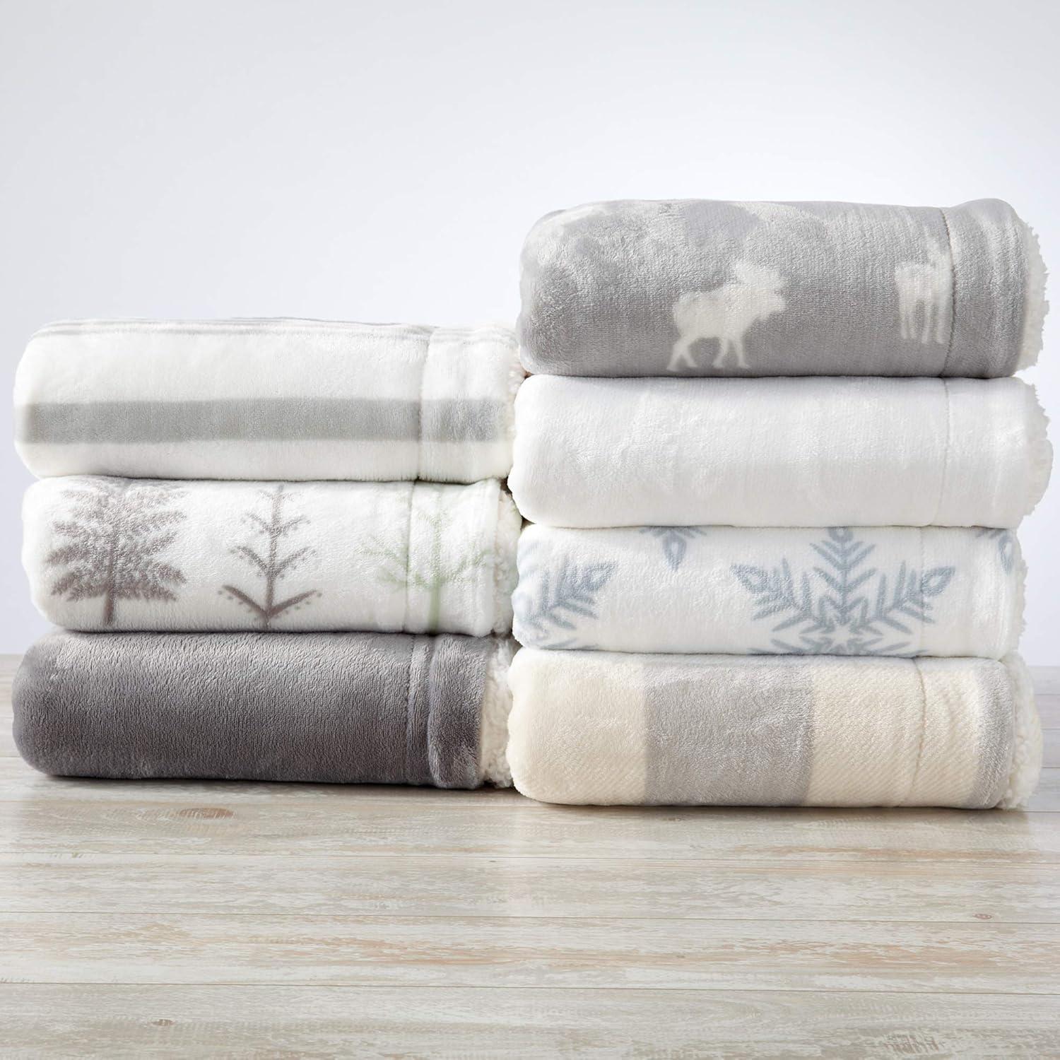 FreshFolds Ultra Soft Plush Sherpa Reversible Blanket