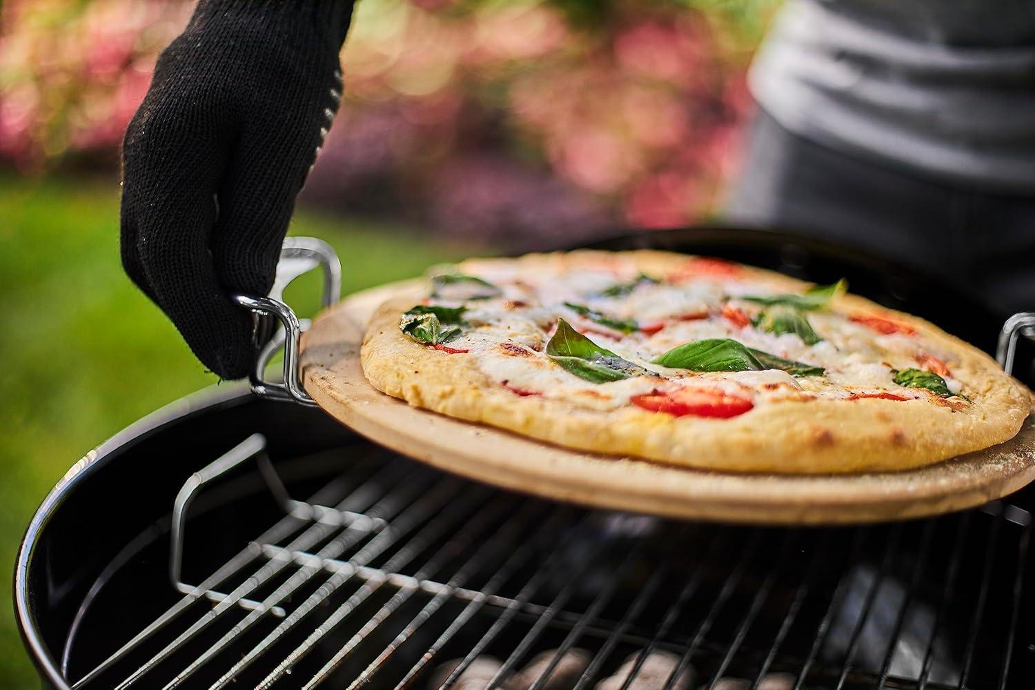 Beige Cordierite Pizza Stone with Metal Carry Rack