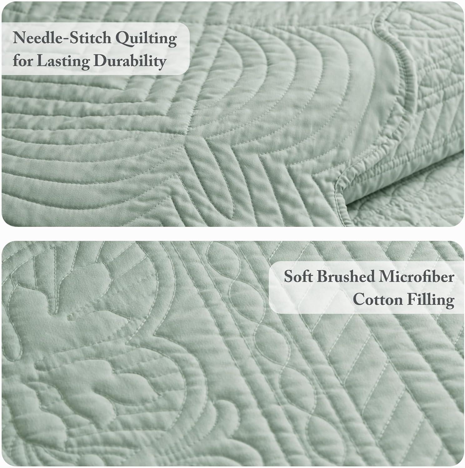 Tuscany Scalloped Edge Quilt Set