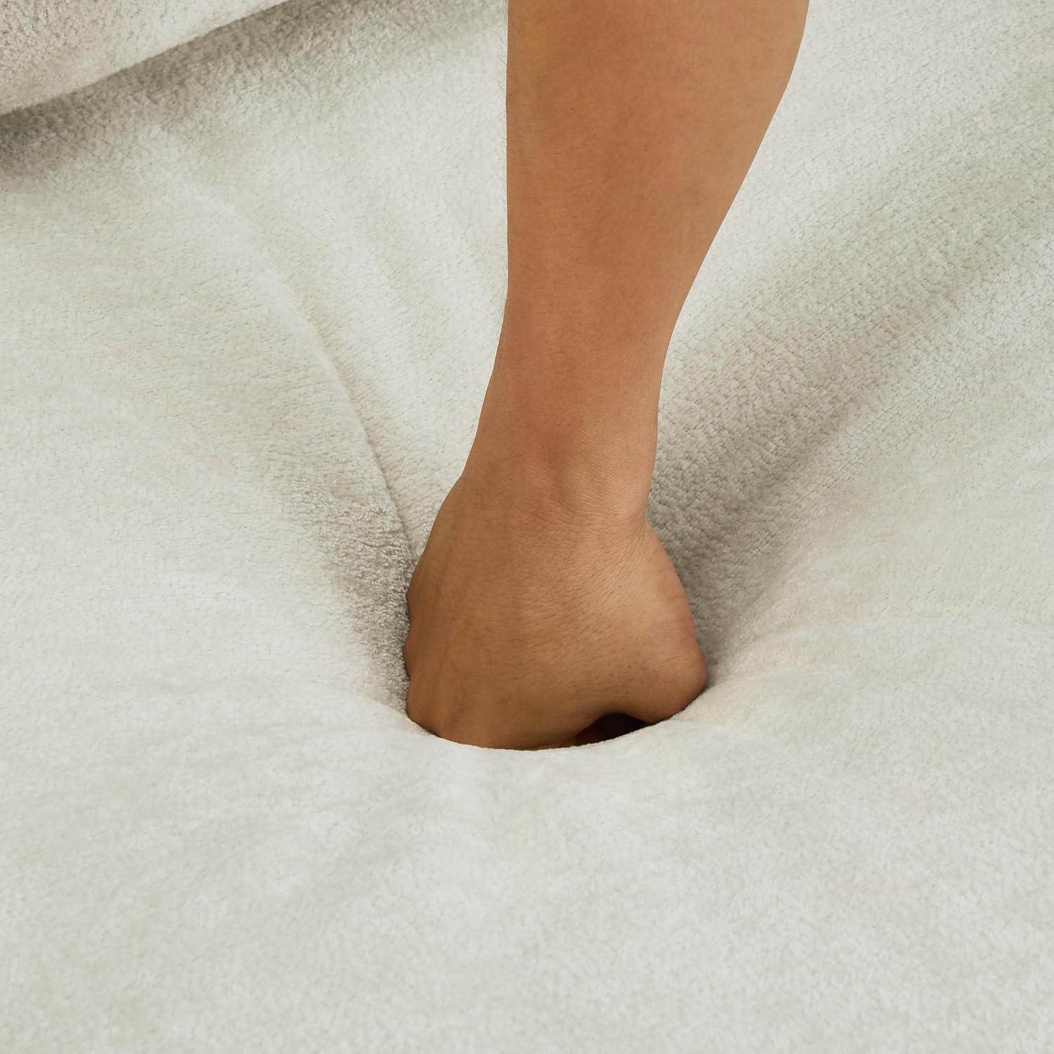 Roundhill Furniture Kelly Mid-Century Modern Velvet Accent Armchair