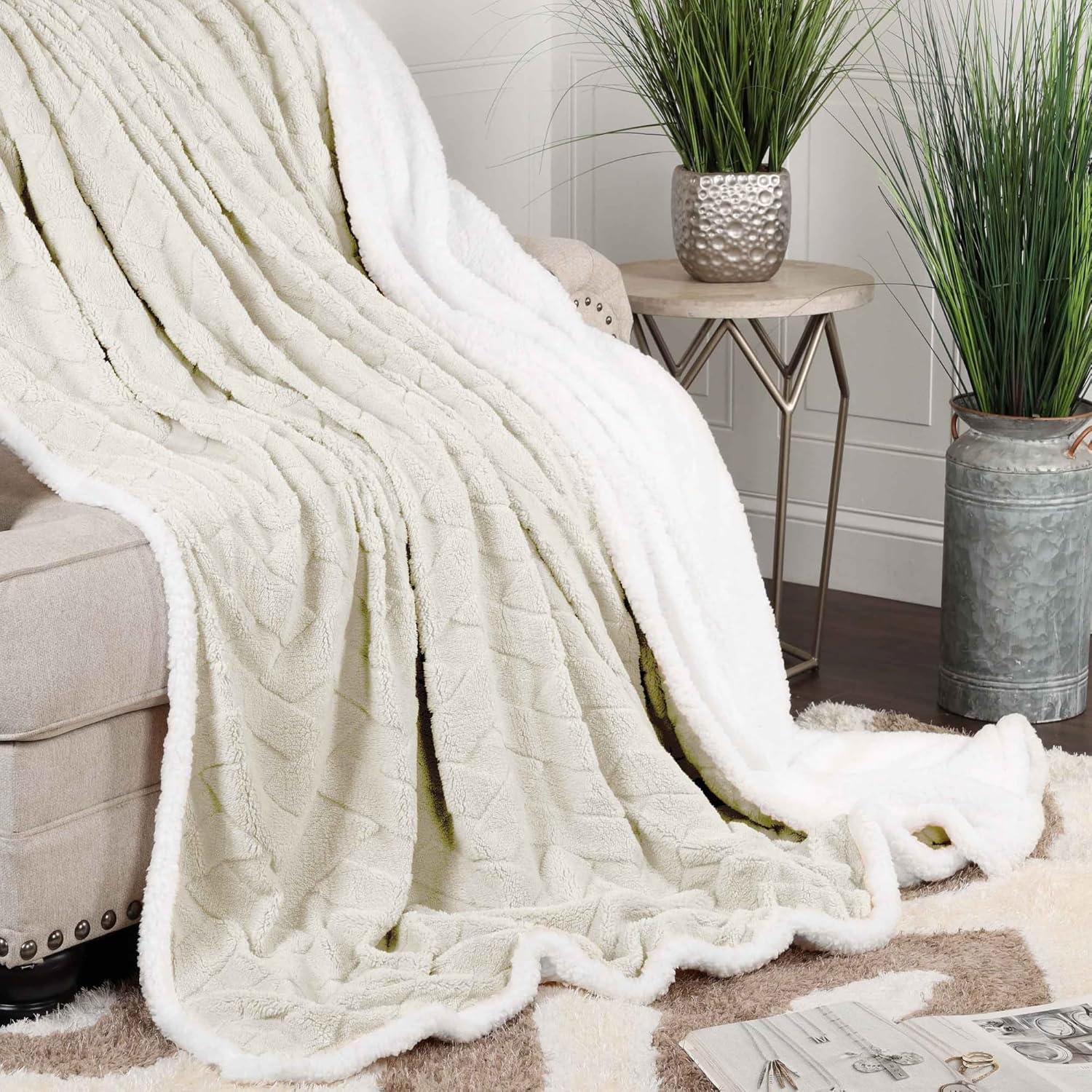 Ivory Full/Queen Reversible Fleece Sherpa Blanket