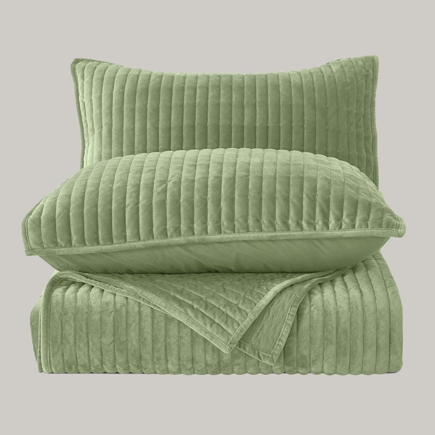 Sage Green Velvet Full Quilt Set with Pillow Shams