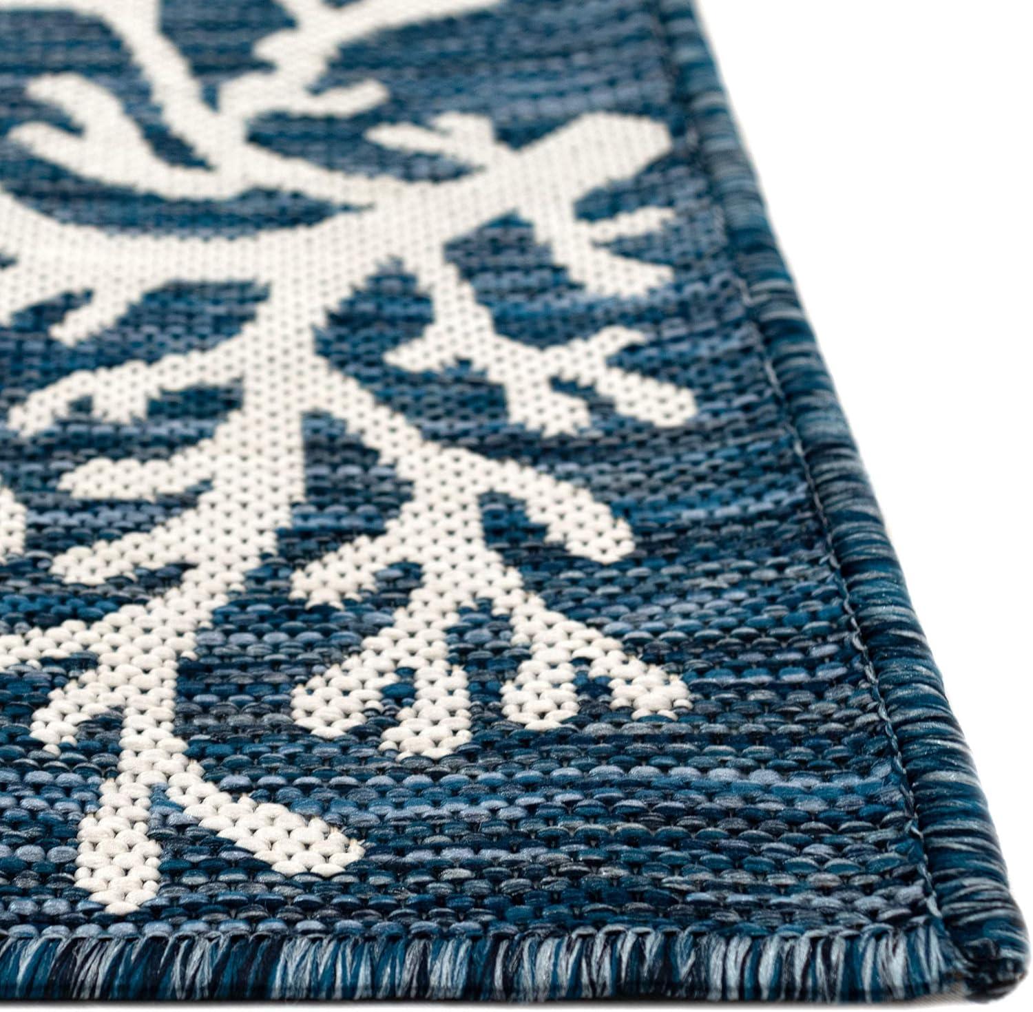 Liora Manne Carmel Coral Border Indoor/Outdoor Rug Navy 1'11" x 4'11"