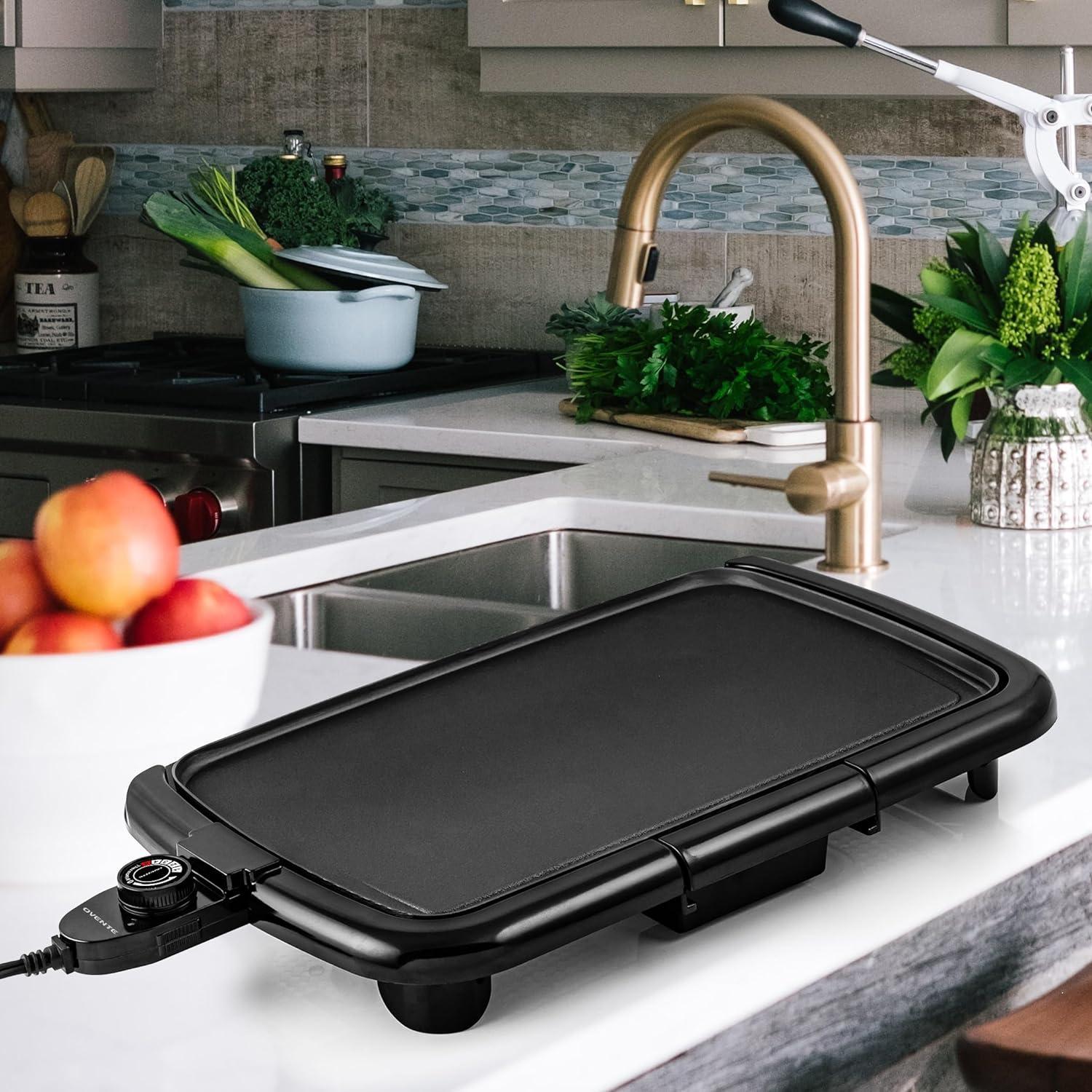 OVENTE Electric Griddle with 16" x 10" Flat Non-Stick Cooking Surface, Black GD1610B