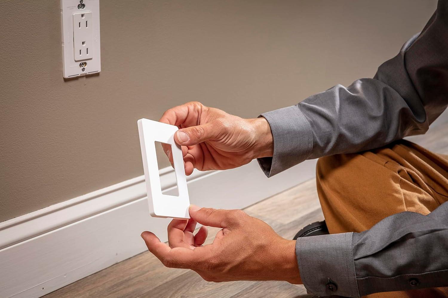 Square D by Schneider Electric X Series 15A 125V Wi-Fi Energy Monitoring Socket Outlet, Tamper Resistant, Needs Neutral Wire, Matter Certified, Compatible with Alexa, Google Home, Apple Home, White