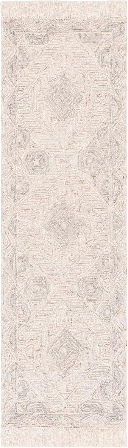 Ikat IKT801 Hand Tufted Area Rug  - Safavieh