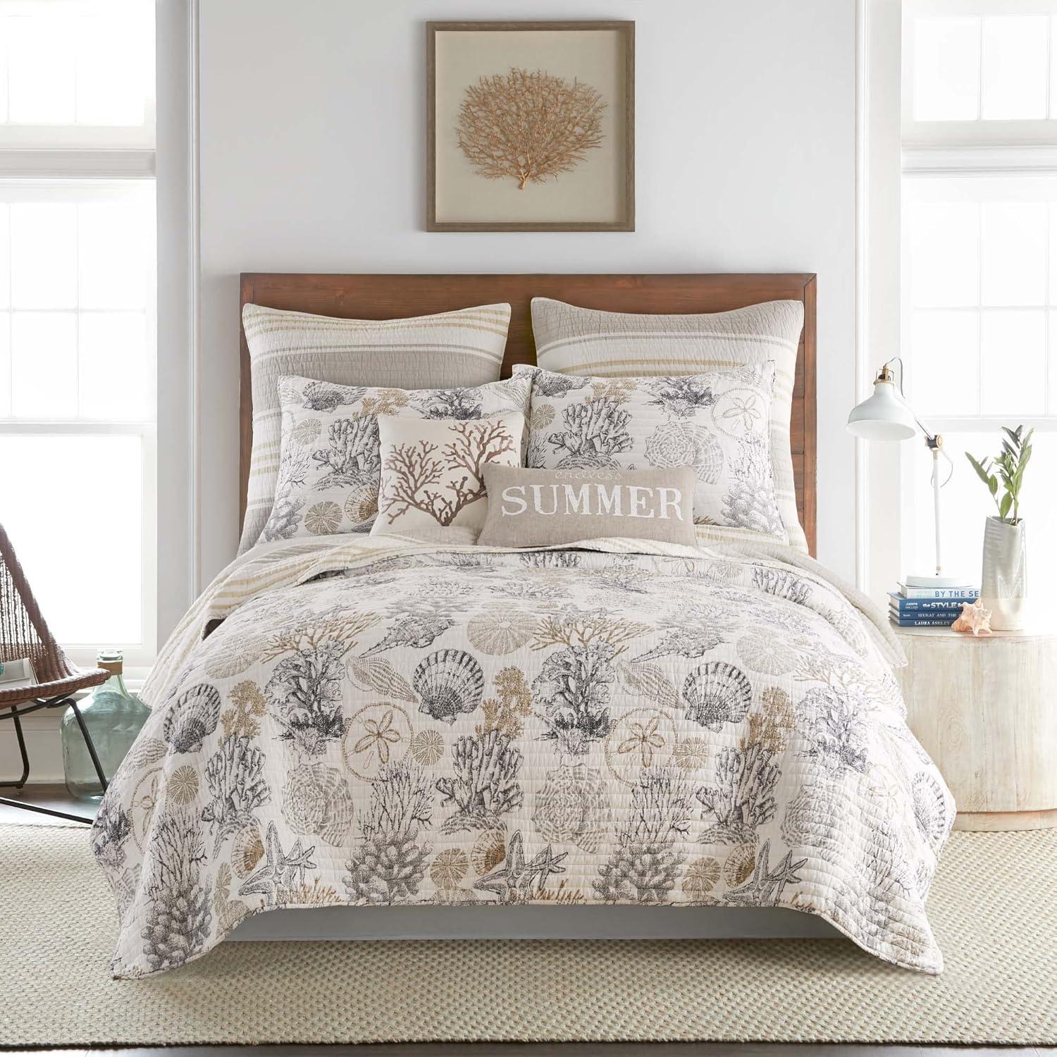 Caspian Sea Full/Queen Quilt Set - One Full/Queen Quilt and Two Standard Shams - Levtex Home