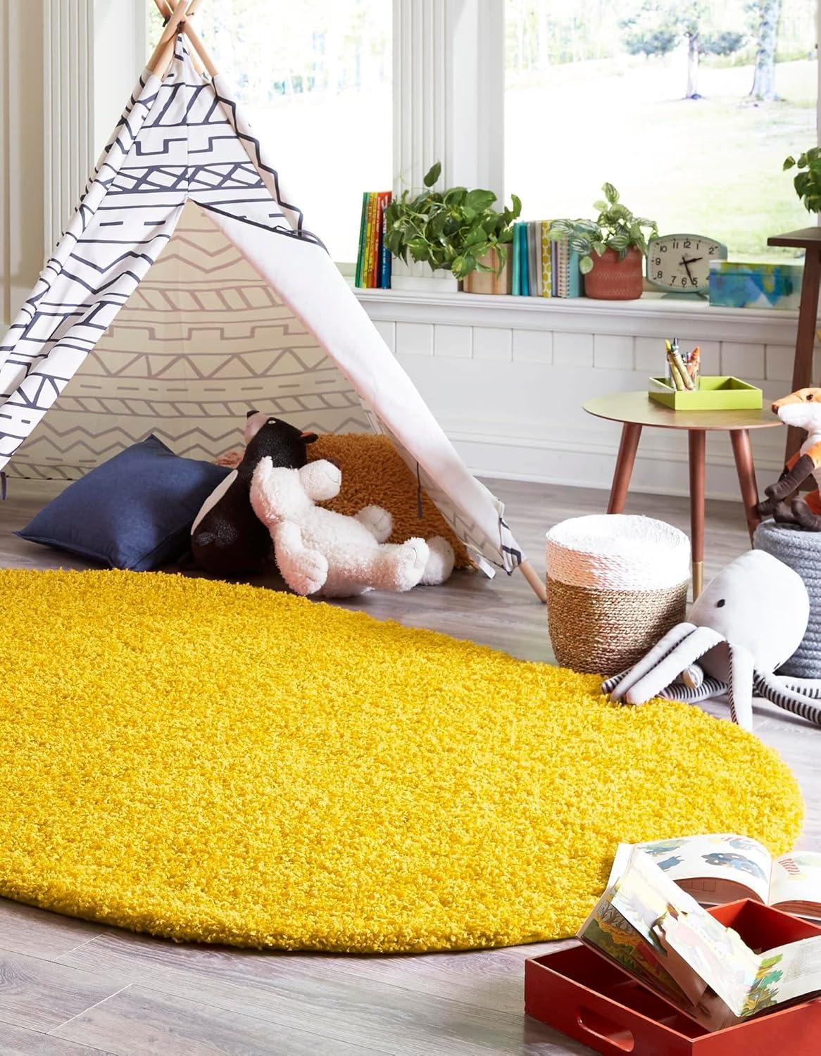 Unique Loom Solid Shag Collection Area Rug (5' 3" x 8' Oval Tuscan Sun Yellow)