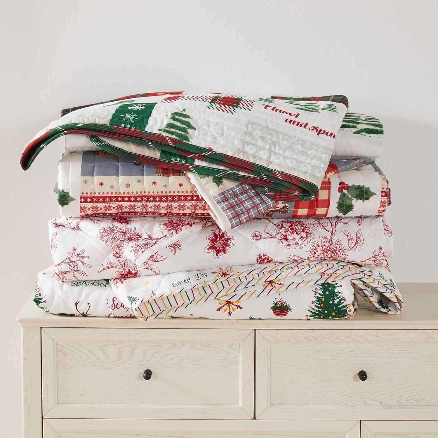 Cheerful Holiday Reversible Quilt Set with Shams - Great Bay Home (Twin / Twin XL, Holiday Patchwork)