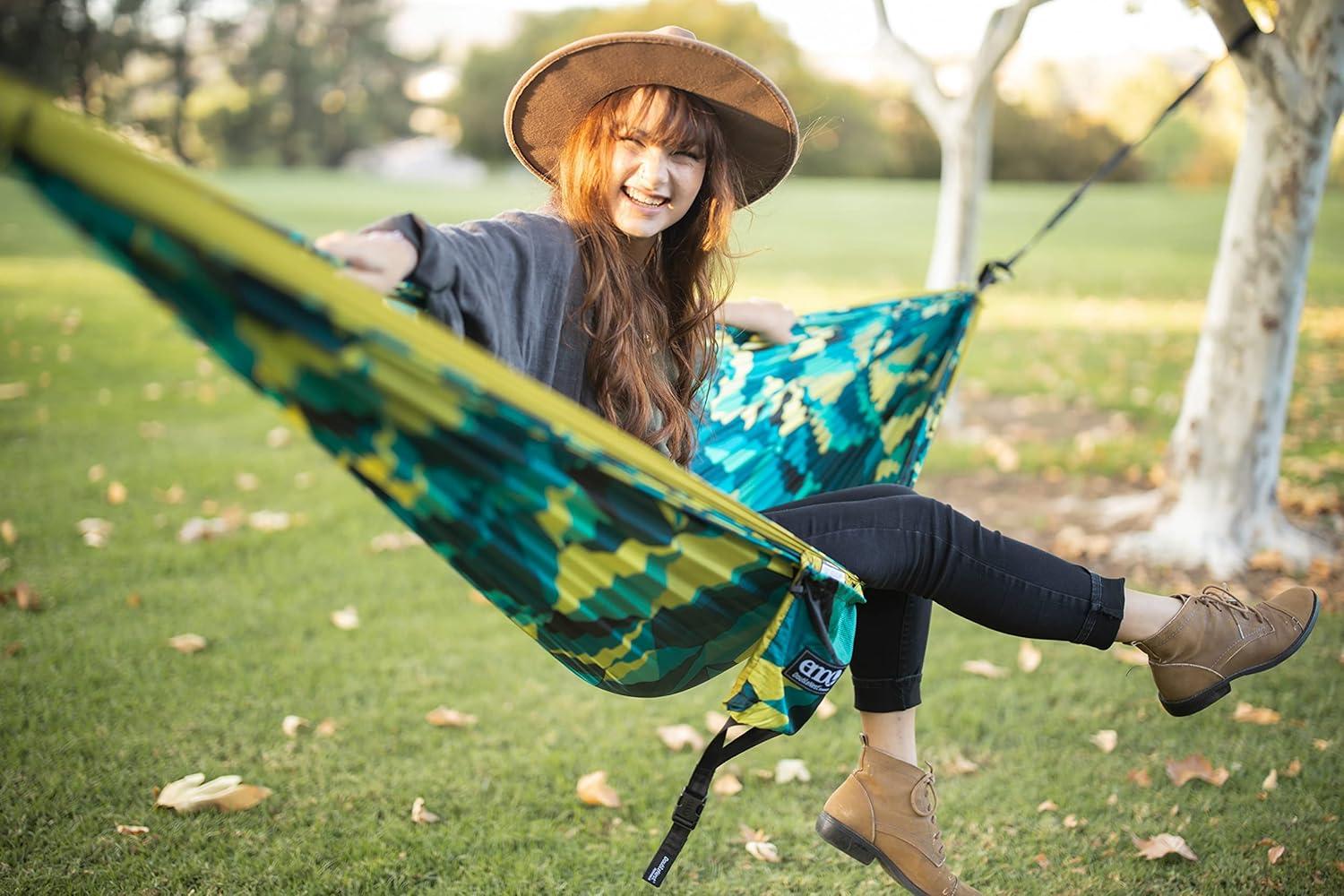 ENO, Eagles Nest Outfitters DoubleNest Print Lightweight Camping Hammock, 1 to 2 Person, Retro/Emerald