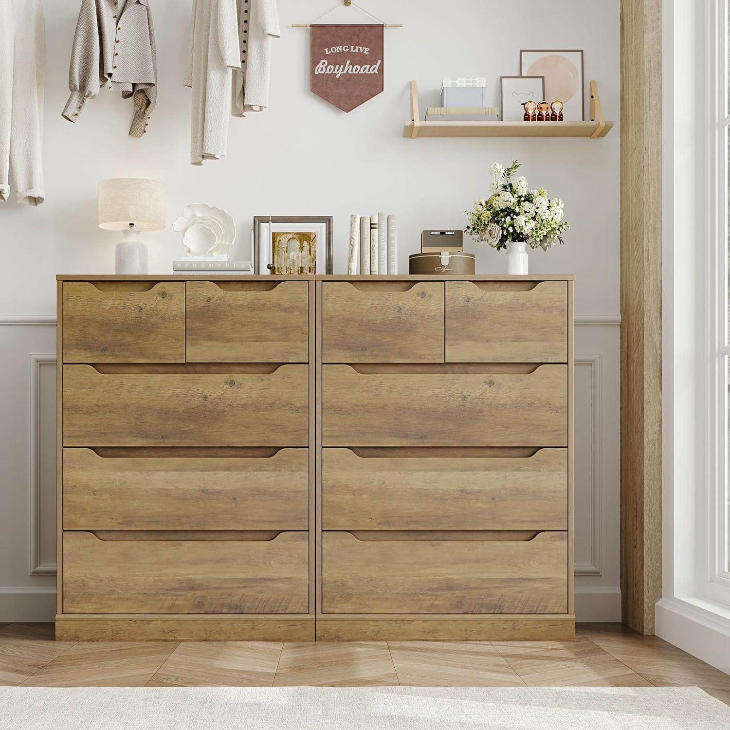 Homfa Dresser for Bedroom, Wood Storage Chest of 5 Drawers with Cutout Handles for Living Room, Rustic Brown