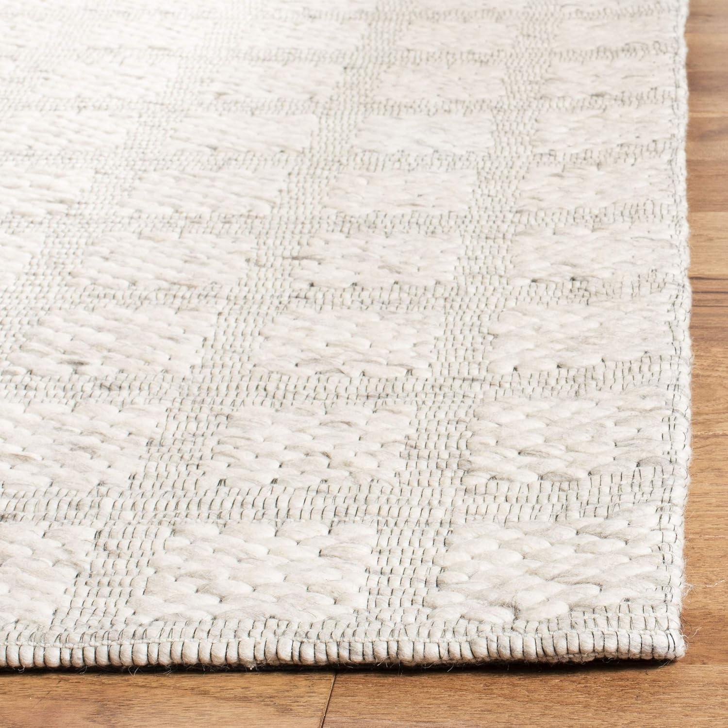 Marbella MRB525 Hand Loomed Area Rug - Beige - 3'x5' - Safavieh.