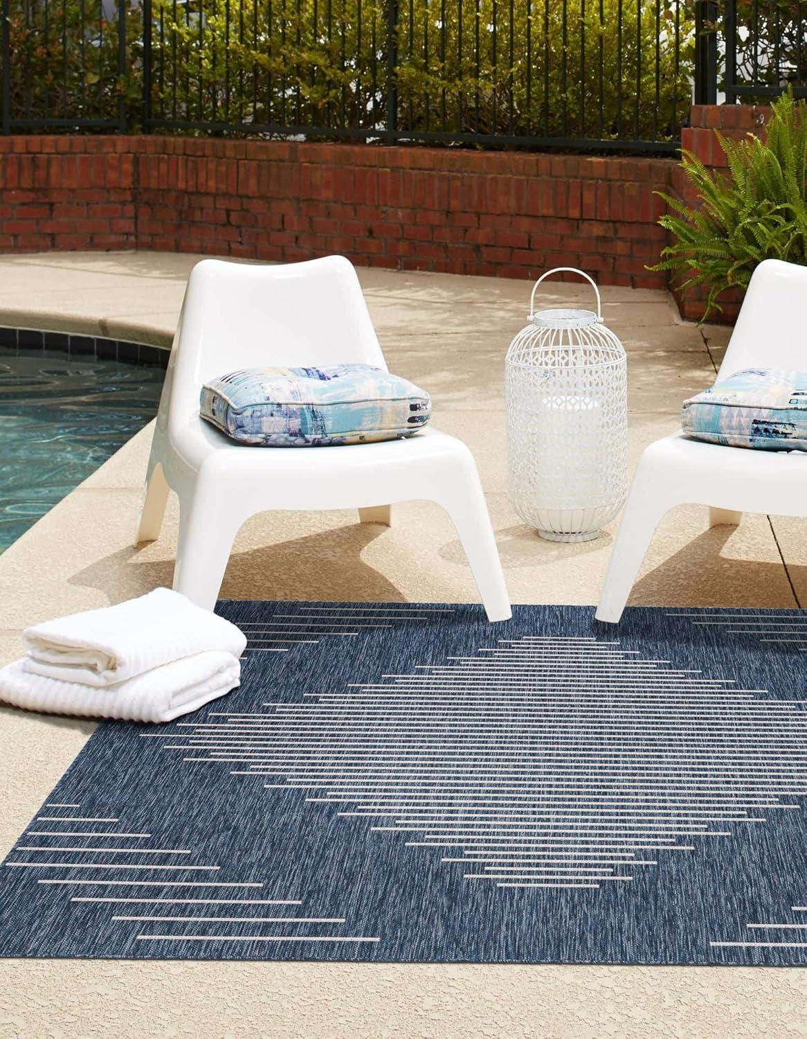 Unique Loom 7' 0 x 7' 0 Square Indoor/Outdoor Modern Blue Area Rug