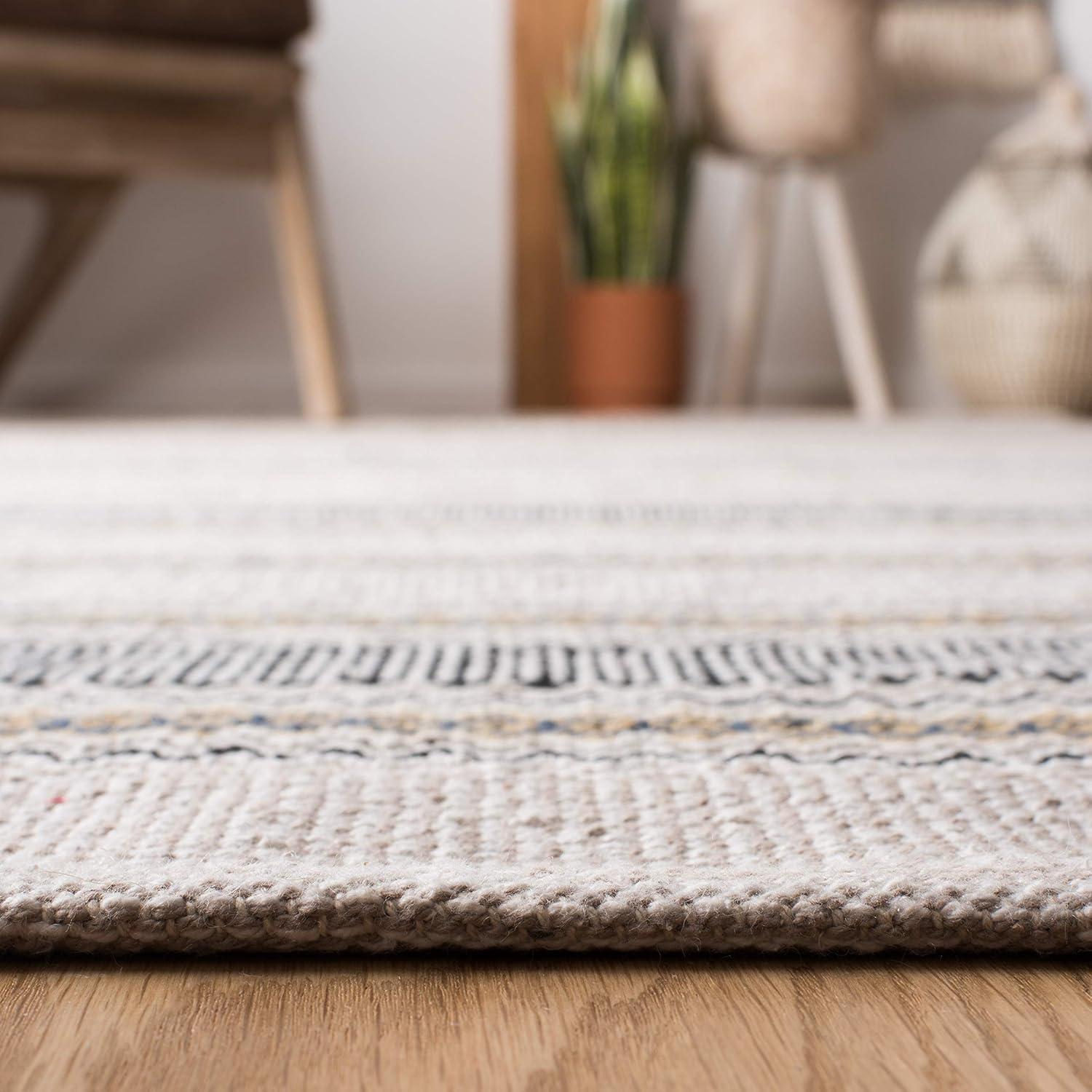 Montauk MTK536 Hand Woven Area Rug - Blue/Beige - 5'x8' - Safavieh.