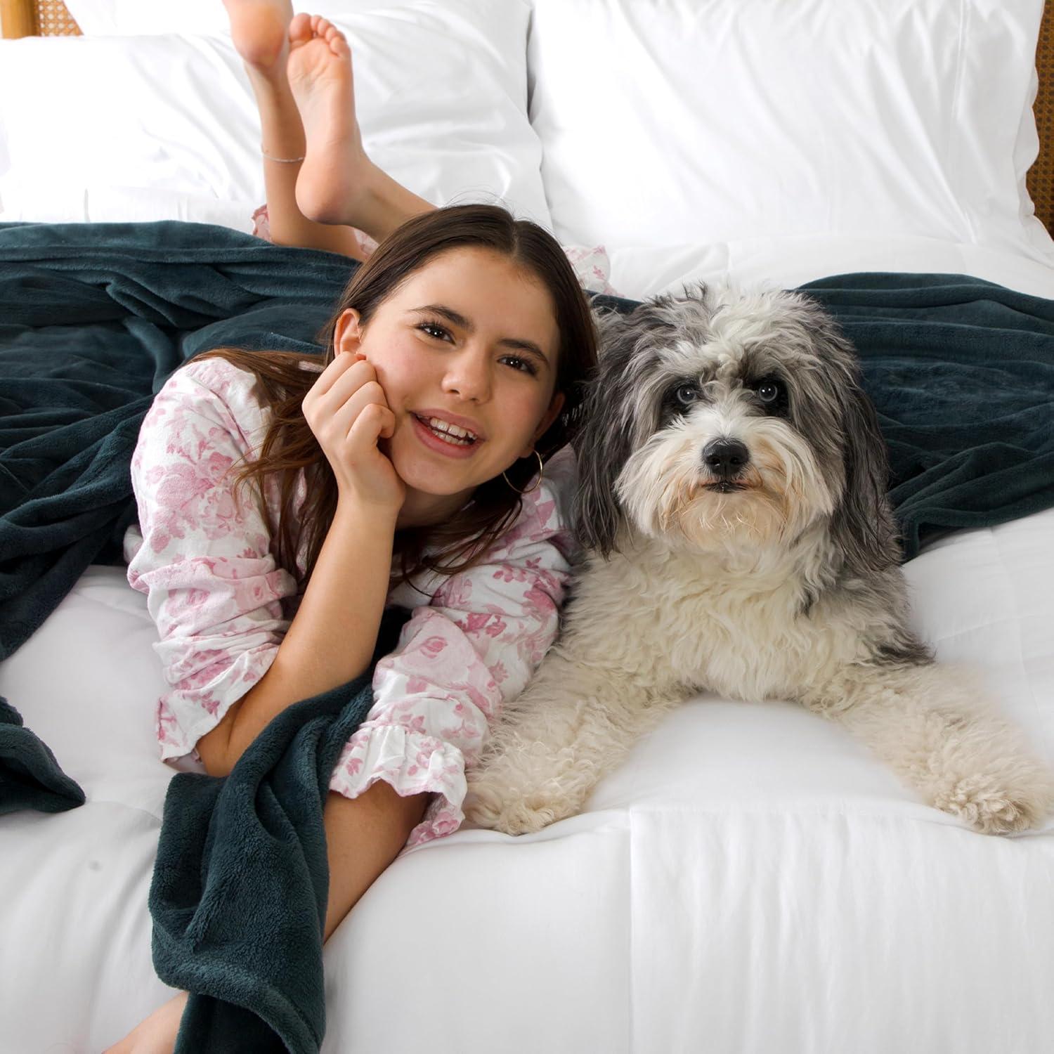 Casual Living, Blanket, 32594