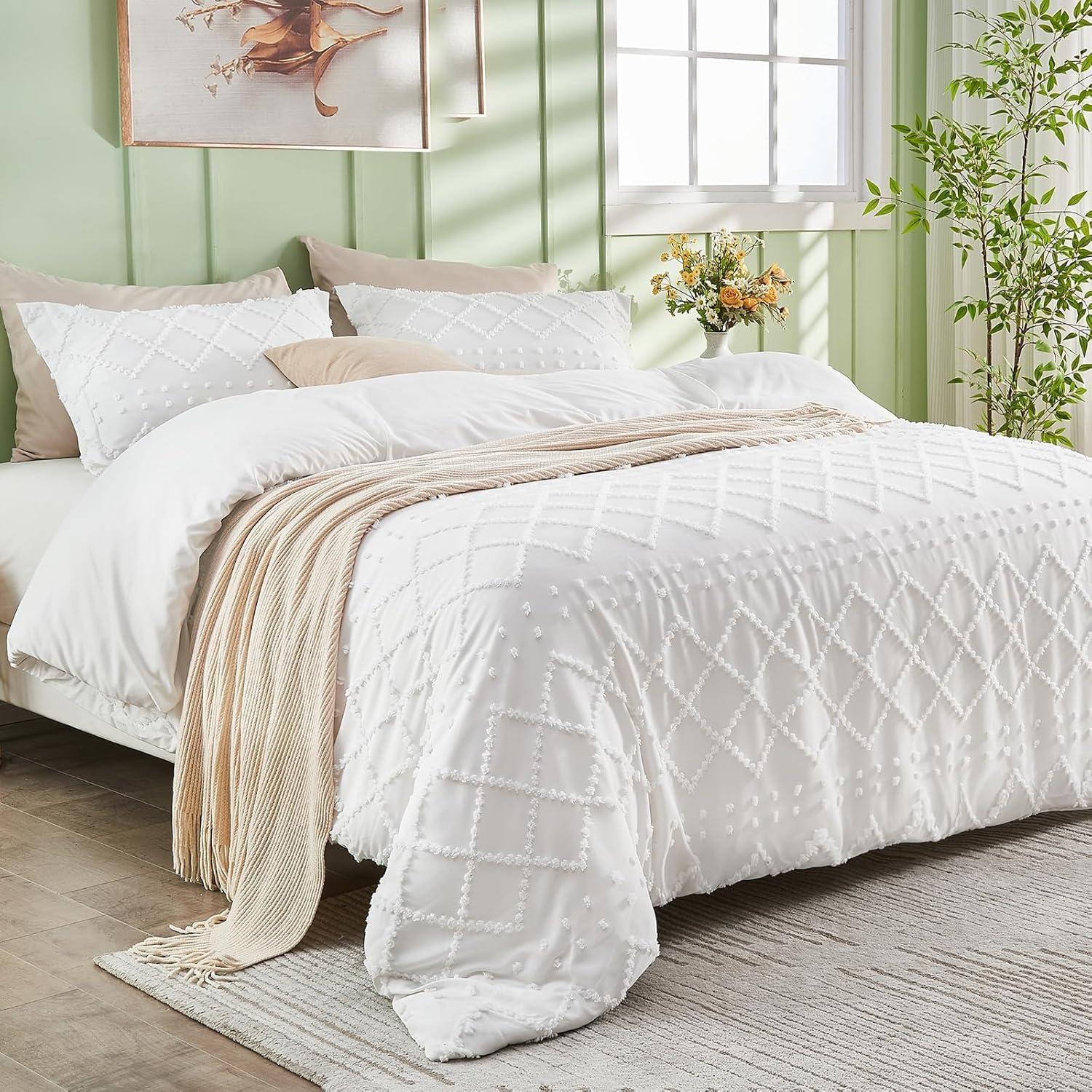 King Size White Tufted Boho Embroidery Duvet Cover Set