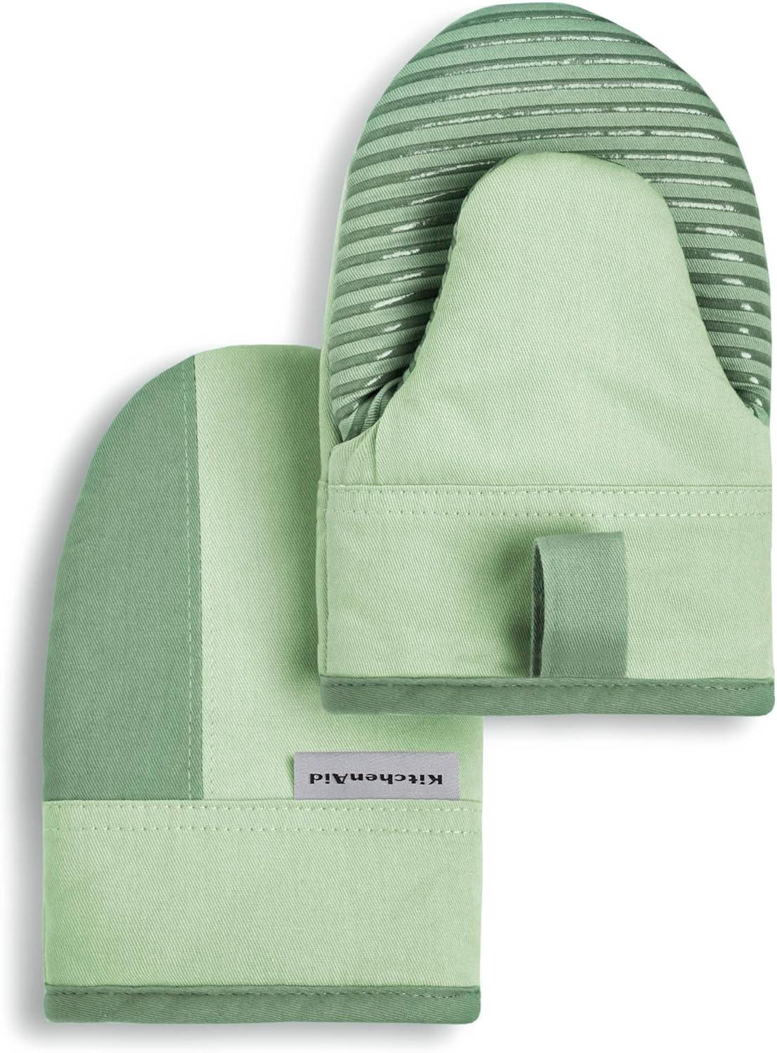 Pistachio and Graphite Green Silicone Oven Mitts, 2-Piece Set