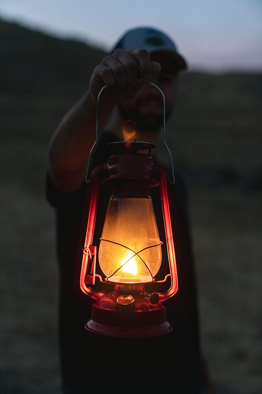 Stansport Hurricane Lantern with Glass Globe - 12in