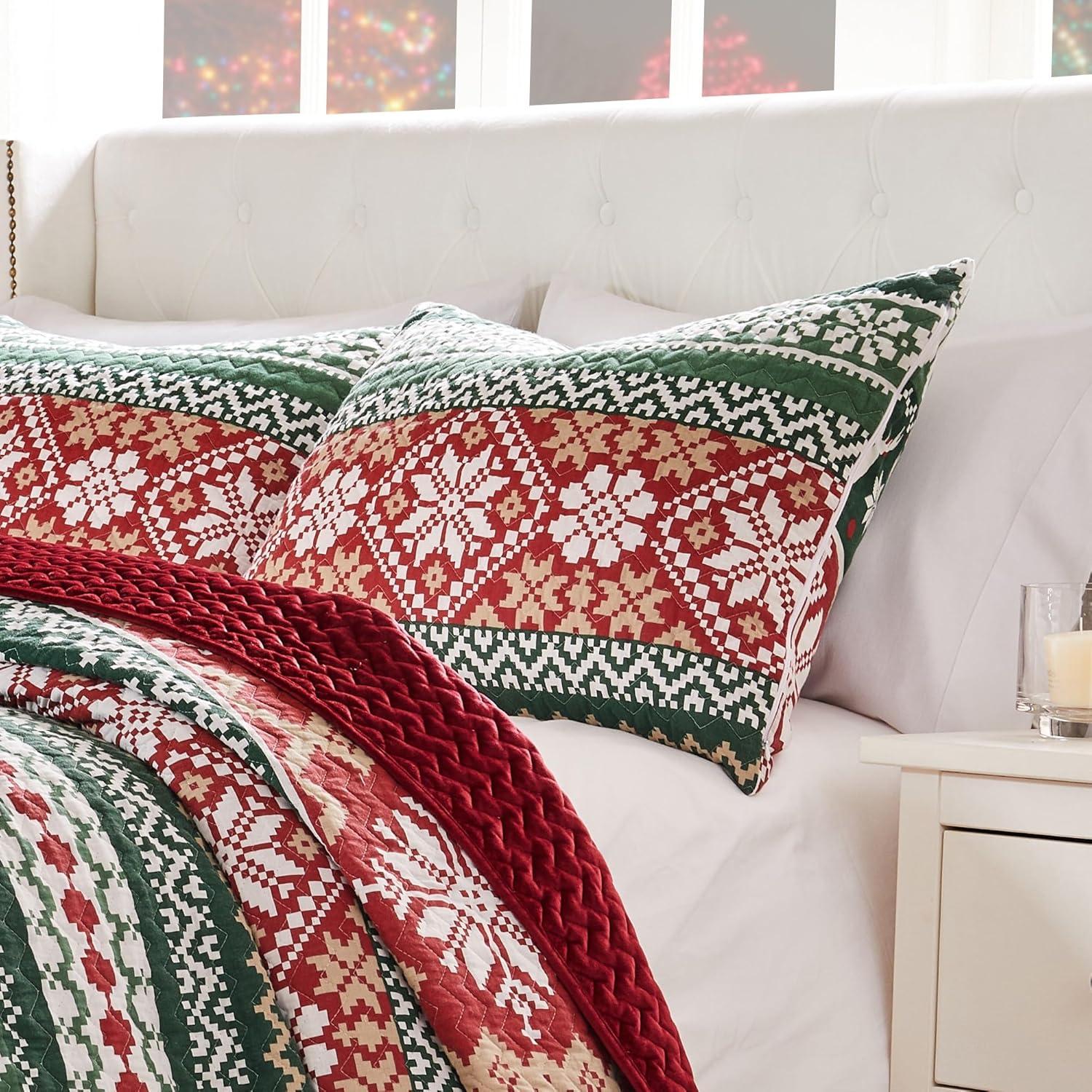 Fair Isle Holiday Quilt Set