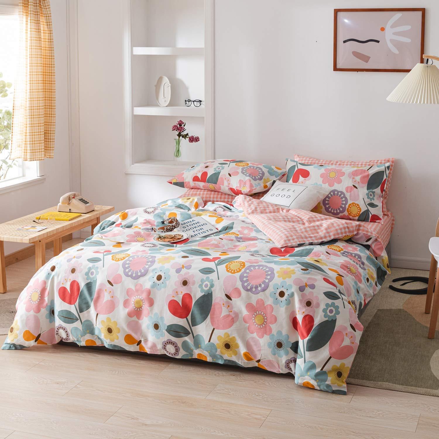 100% Cotton 3 Piece Floral Duvet Cover Set - Fresh Garden Style Flowers, Zipper Closure, Queen Size