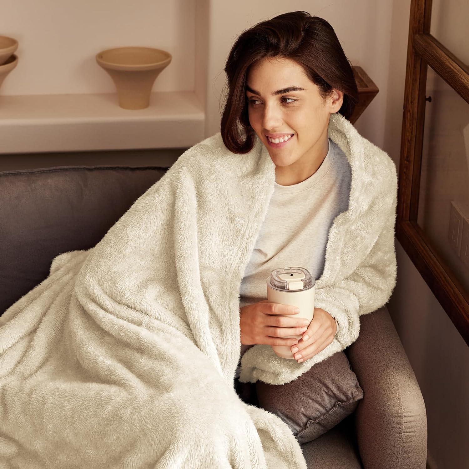 Exclusivo Mezcla Plush Fuzzy Large Fleece Throw Blanket (50" x 70", Beige)- Soft, Warm and Lightweight