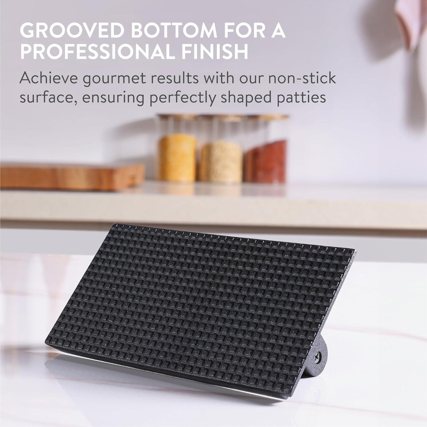 Navaris Cast Iron Round Burger Smasher - Food Grade Smash Burger Press with Wooden Handle - Grill BBQ Meat Patty Maker - Chef Press Burger Weight