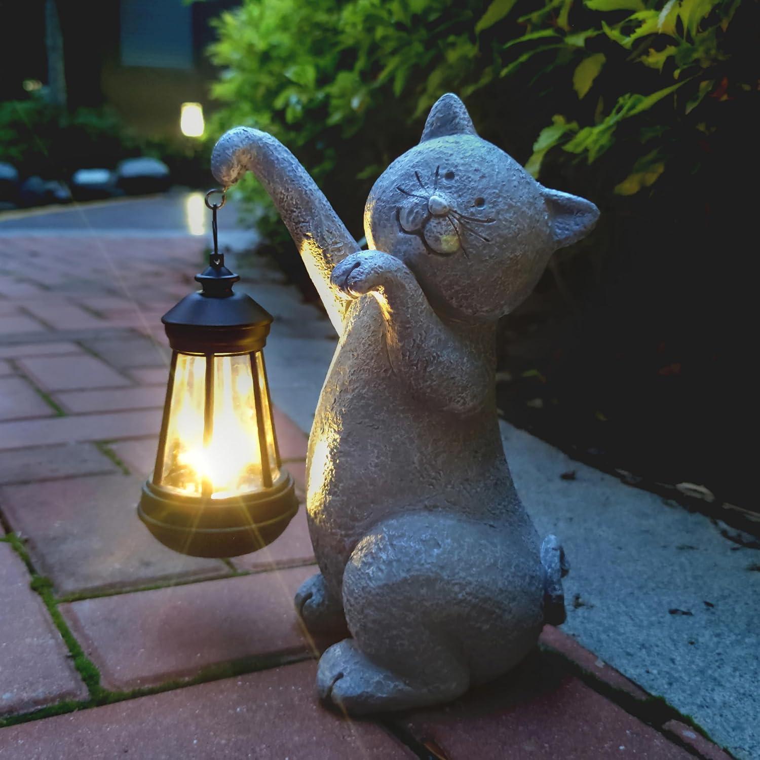 Cat Solar Garden Statues,Resin Cat Figurine Decorations with Solar Lights Lantern, Outdoor，Statue Decor Art for Lawn,Yard,Unique Housewarming Gift for Garden Home