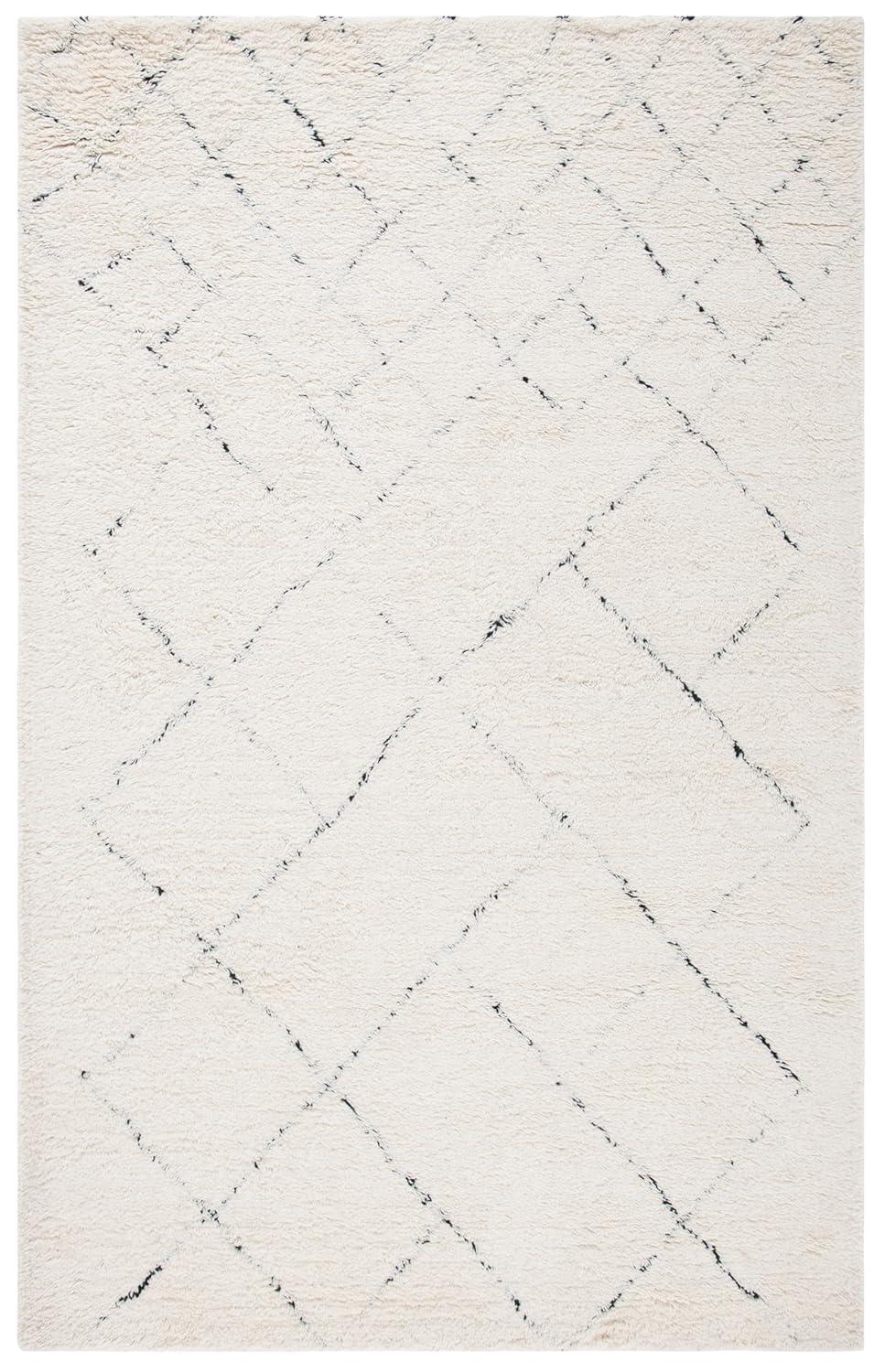 Casablanca CSB914 Hand Tufted Area Rug - Ivory/Black - 4'x6' - Safavieh.