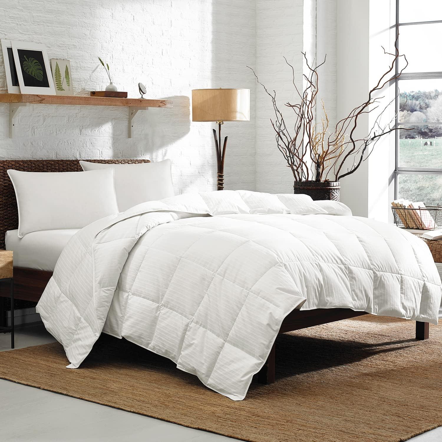 Eddie Bauer King 350 Thread Count Lightweight Down Comforter: Hypoallergenic, Damask, Machine Washable