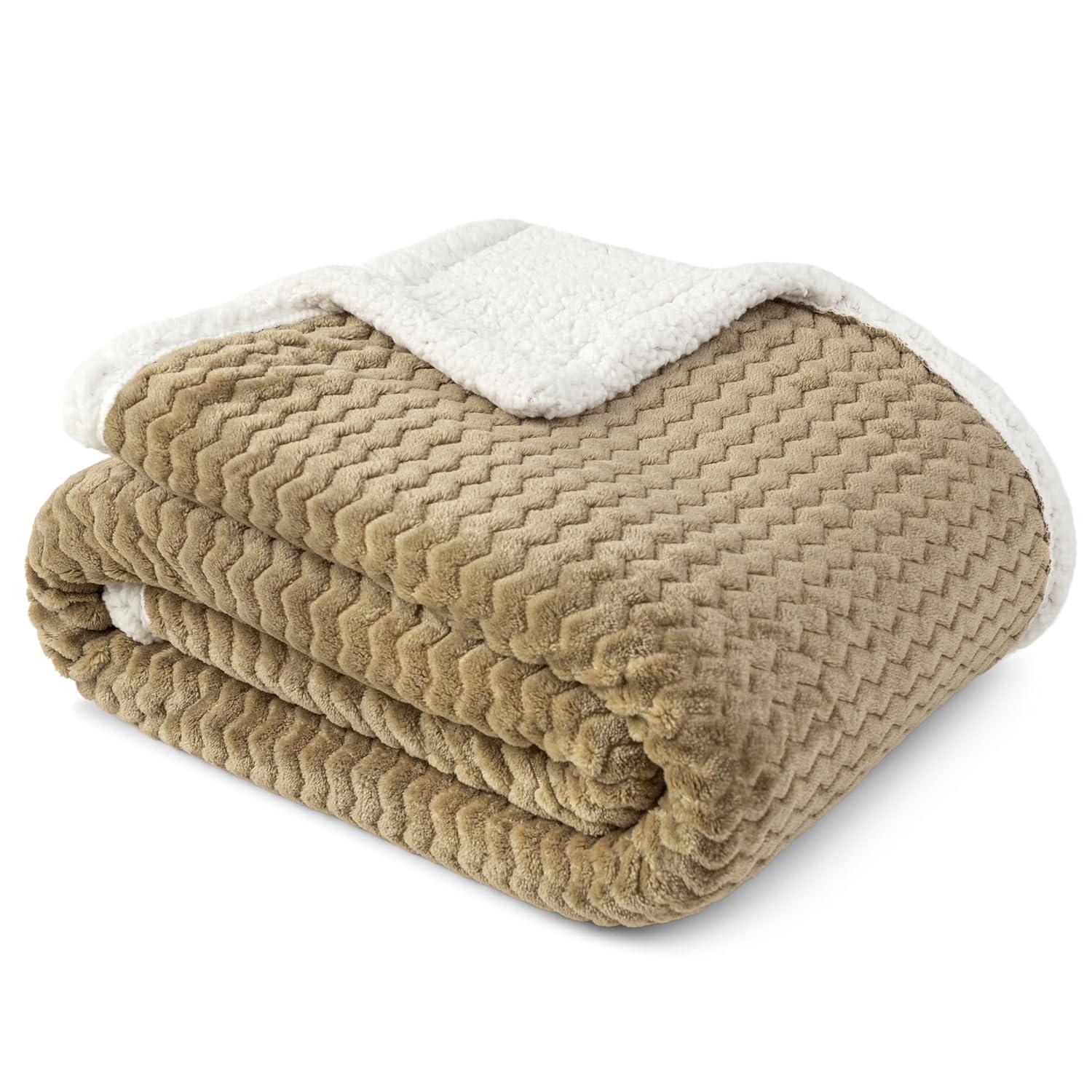 Pavilia Hand Woven Throw Blanket