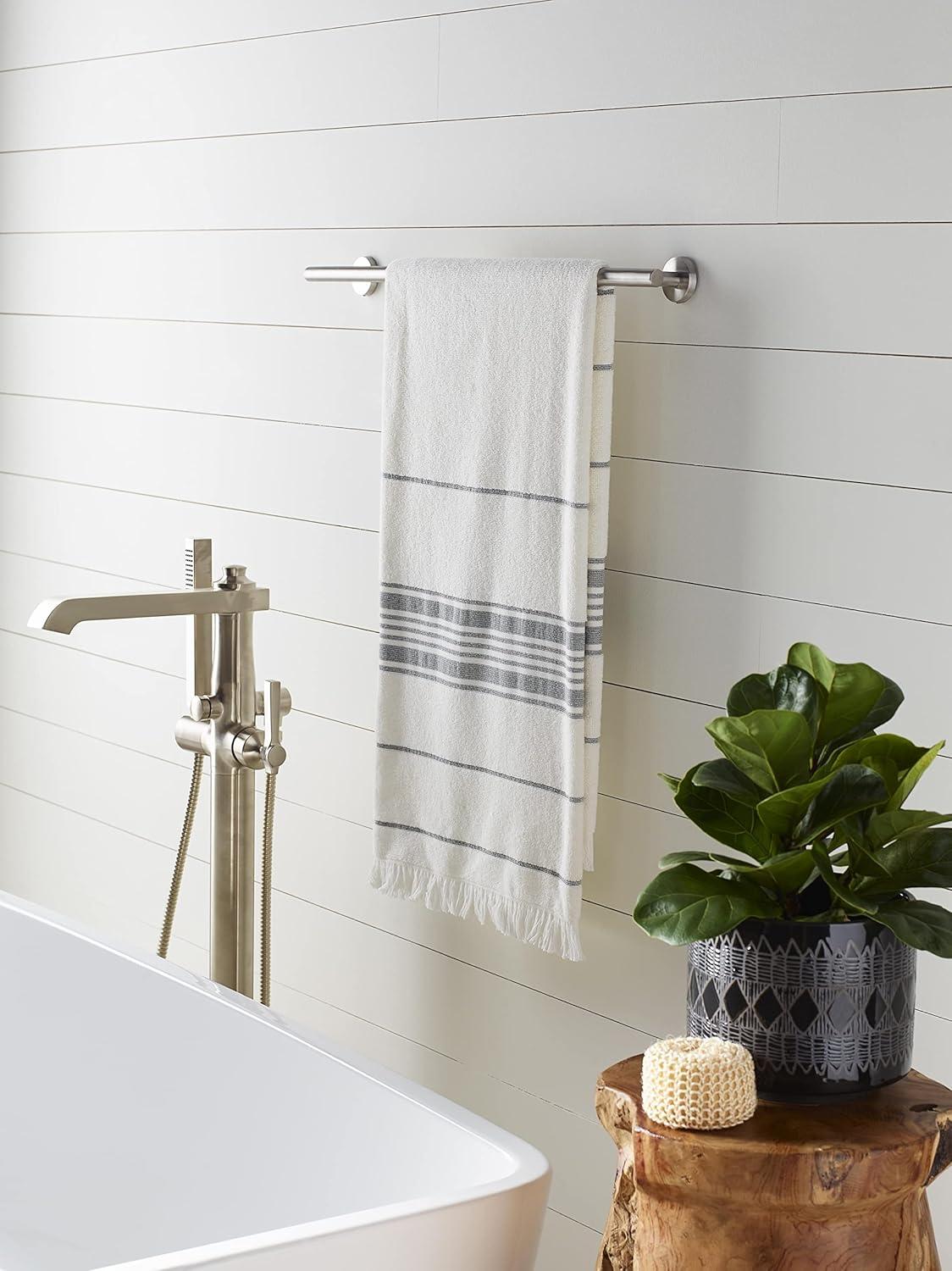 Arrondi™ 27" Wall Mounted Towel Bar