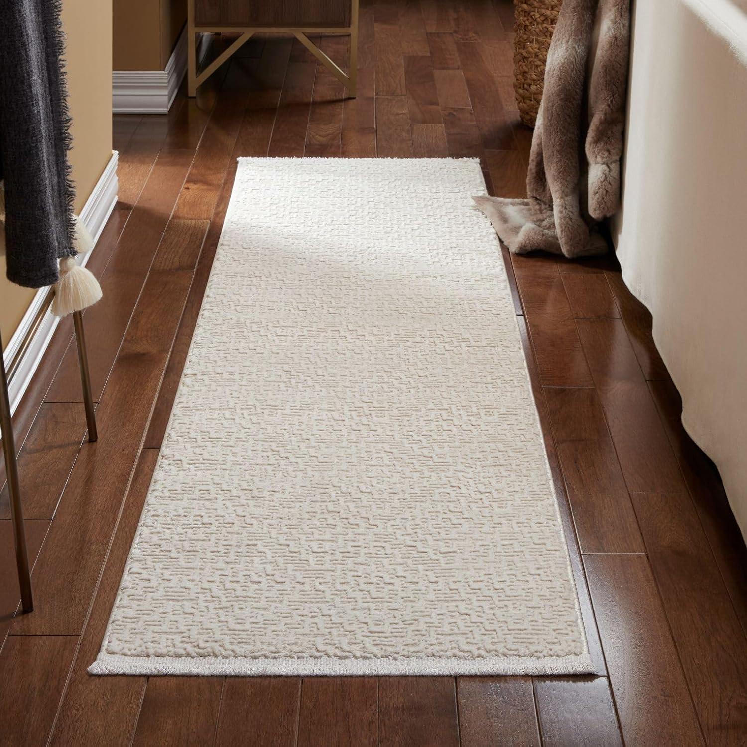 TOWN & COUNTRY LUXE Tretta Modern Geo Area Rug with Plush High-Low Texture, Ivory