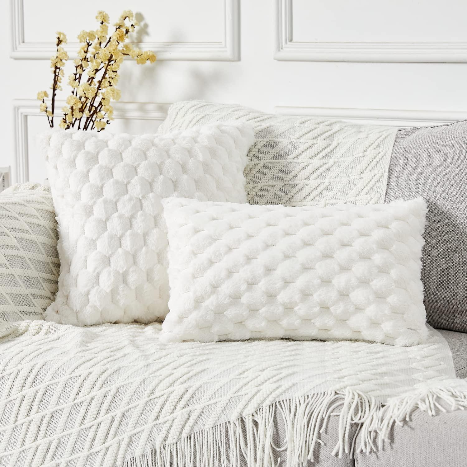 2PCS Super Soft Cozy Lumbar Decorative Throw Pillow Covers Fuzzy Plush Faux Fur Luxury Cushion Cover Pillowcase for Sofa Couch Bed Livingroom 18x18 Inch