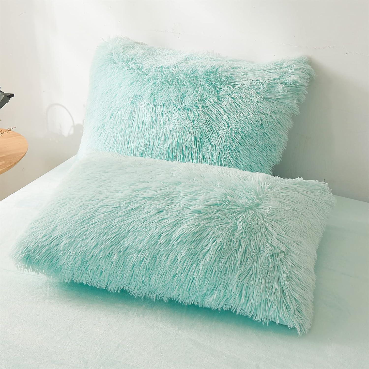 LIFEREVO 3 Pieces Luxury Plush Shaggy Faux Fur Duvet Cover Set(1 Fluffy Fuzzy Comforter Cover + 2 Pompoms Fringe Quilted Pillow Shams) Furry Bed Set, Zipper Closure, Queen Size, Dark Green