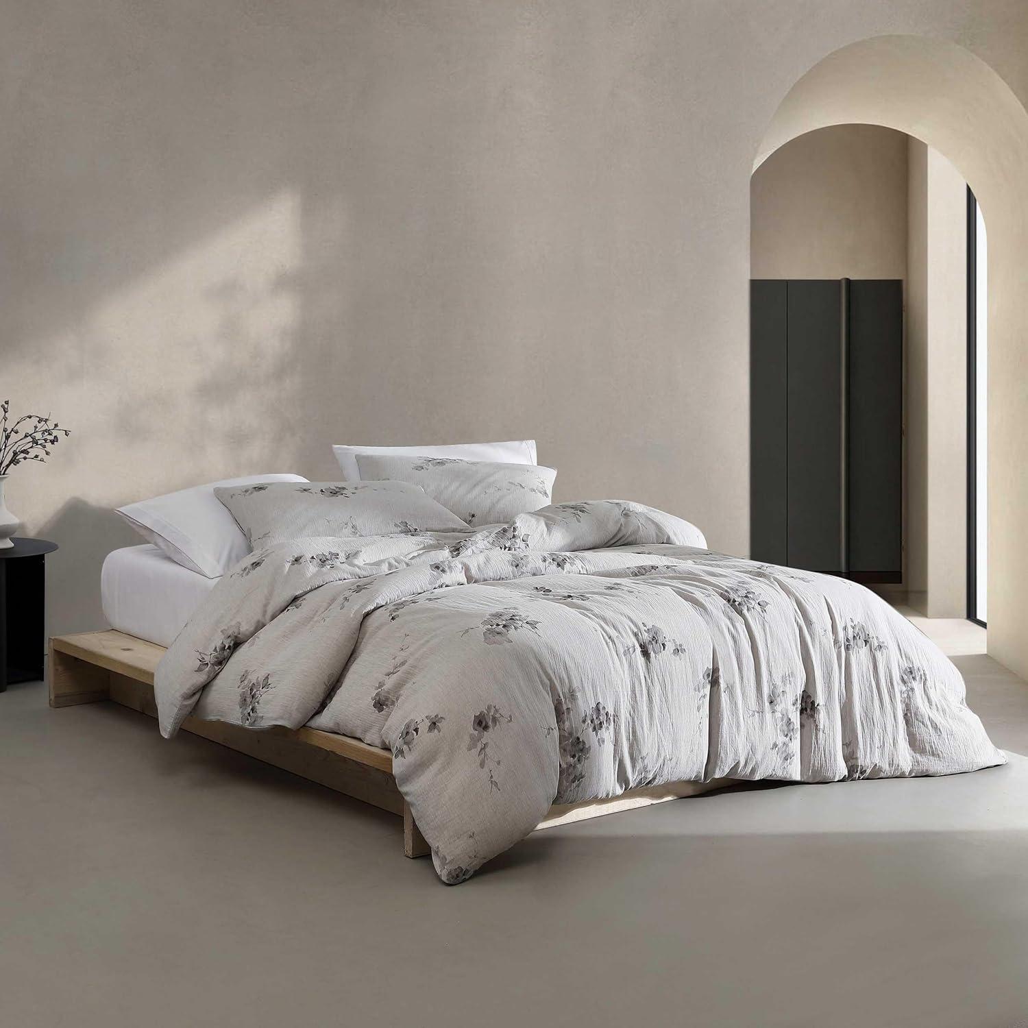 Calvin Klein Calvin Klein Aquarelle Floral Cotton Grey Comforter Set