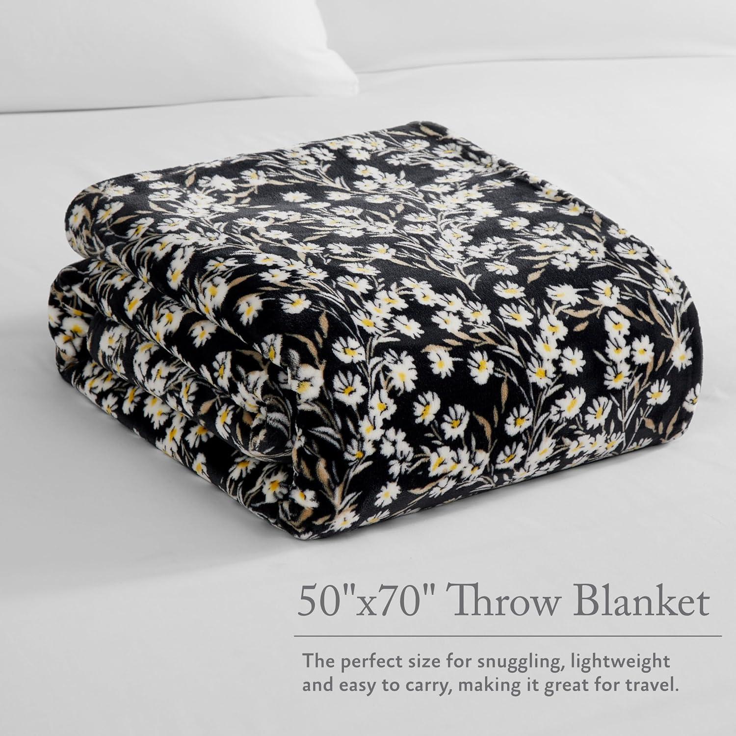 Jessica Simpson Jessica Simpson Plush Throw Blanket