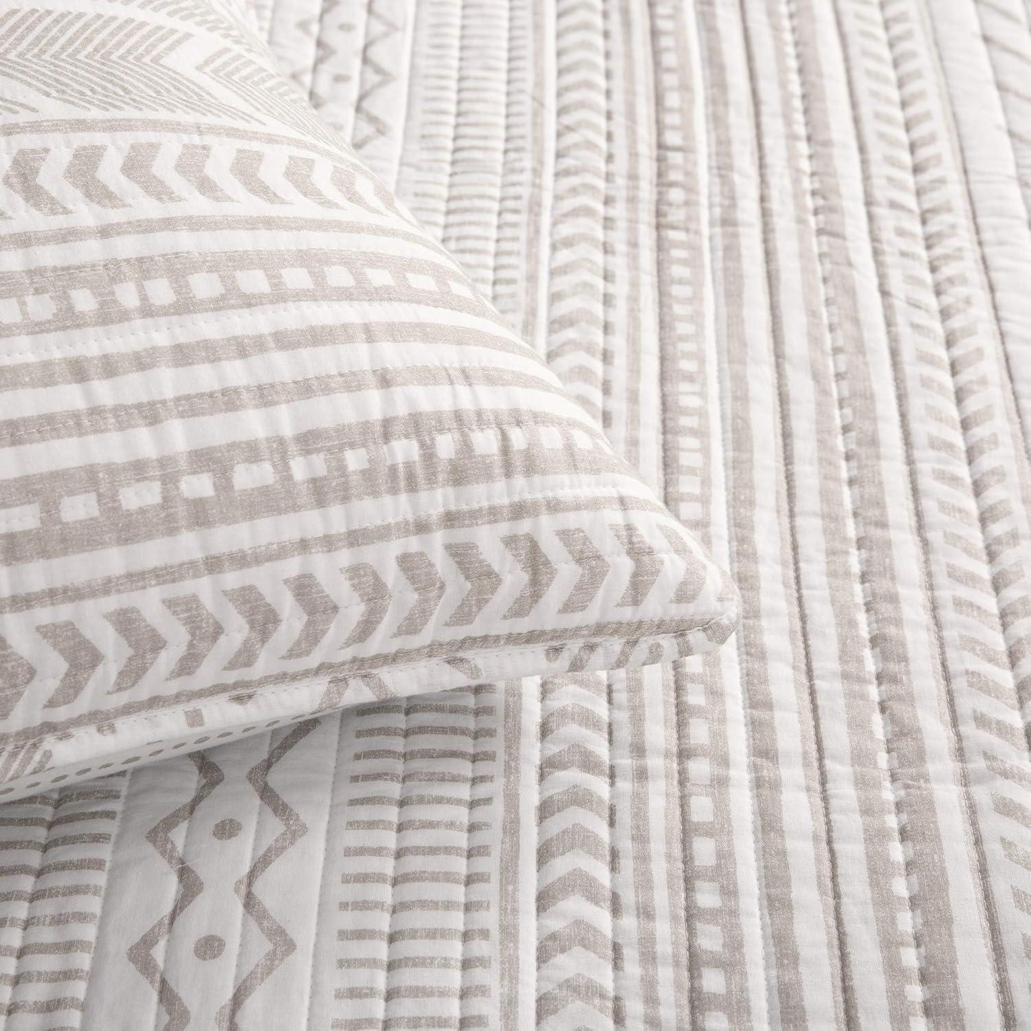 Lush Decor Hygge Geo Reversible Contemporary 3-Piece Quilt Set