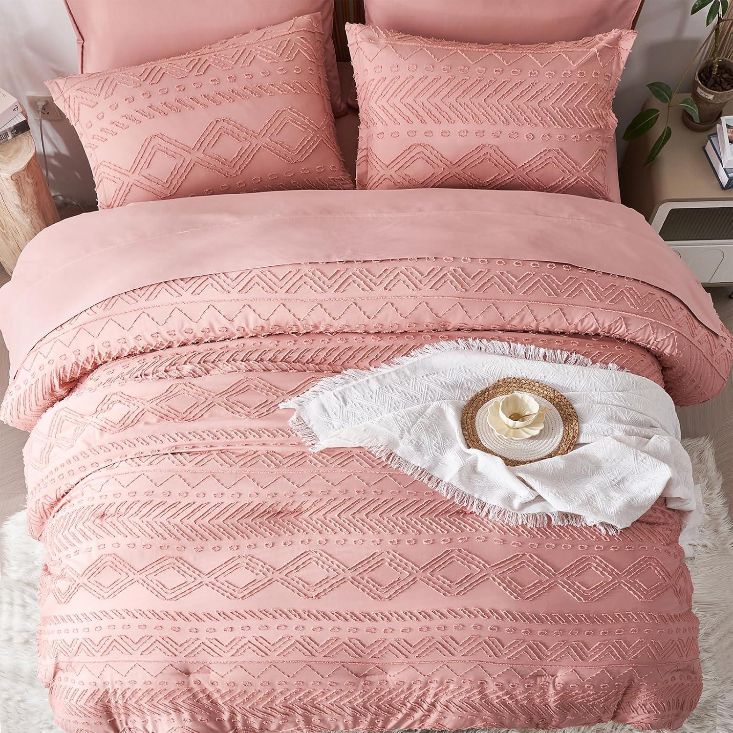 7 Pieces Queen Comforter Set, White Tufted Boho Shabby Chic Bed in a Bag Comforter and Sheet Set, All Season Soft Microfiber Complete Bedding Set (White, Queen)