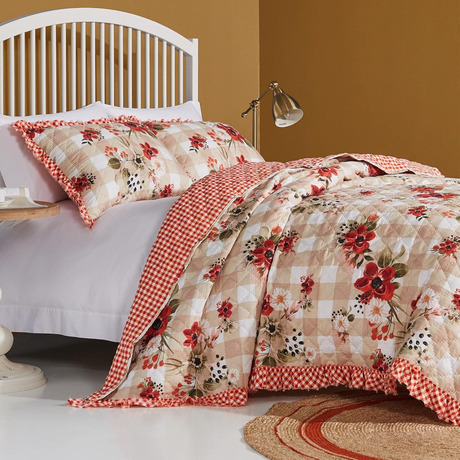 Full Red Reversible Microfiber Quilt Set with Frills