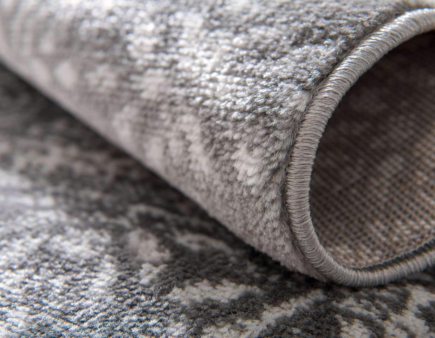 Unique Loom 4' 0 x 6' 0 Sofia Grand Gray Area Rug