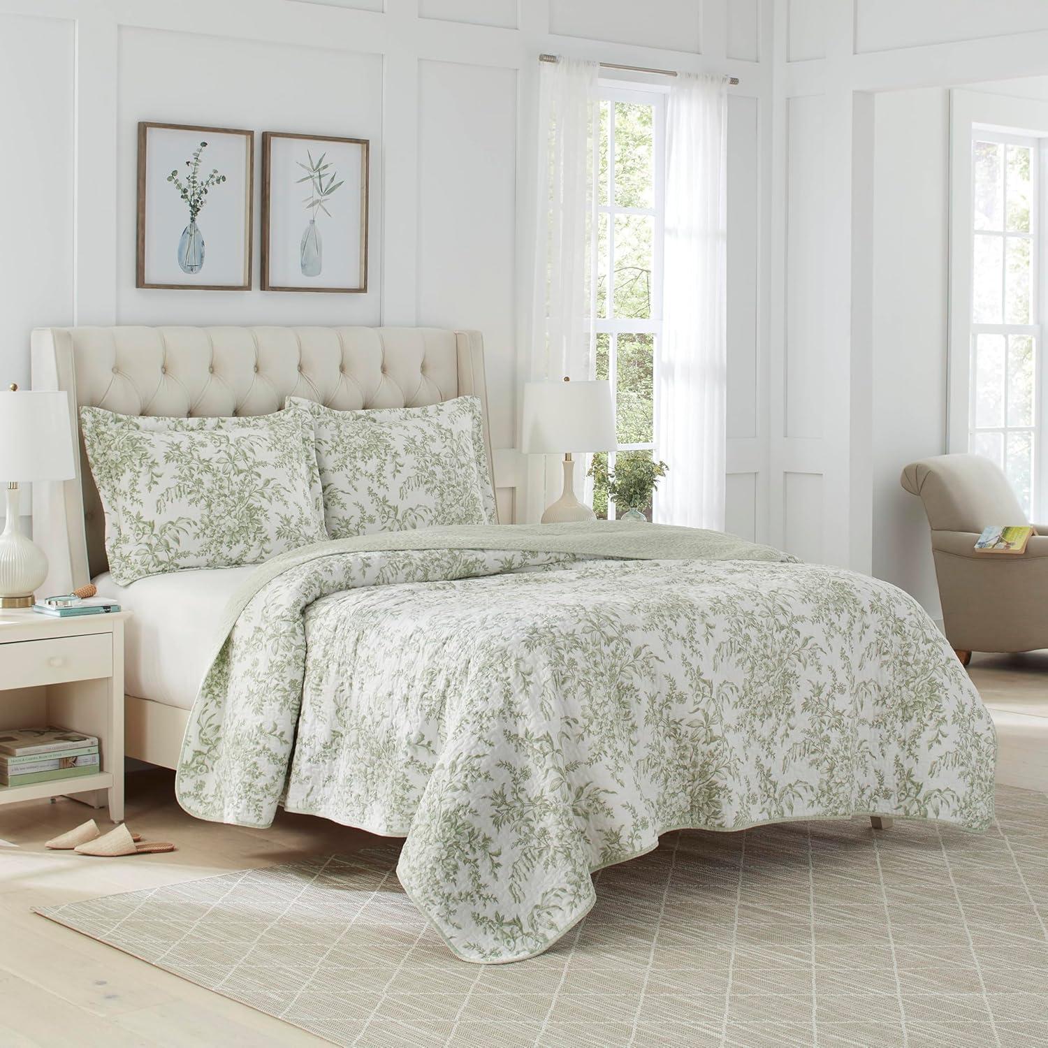 Laura Ashley Laura Ashley Bedford Cotton Reversible Quilt Set