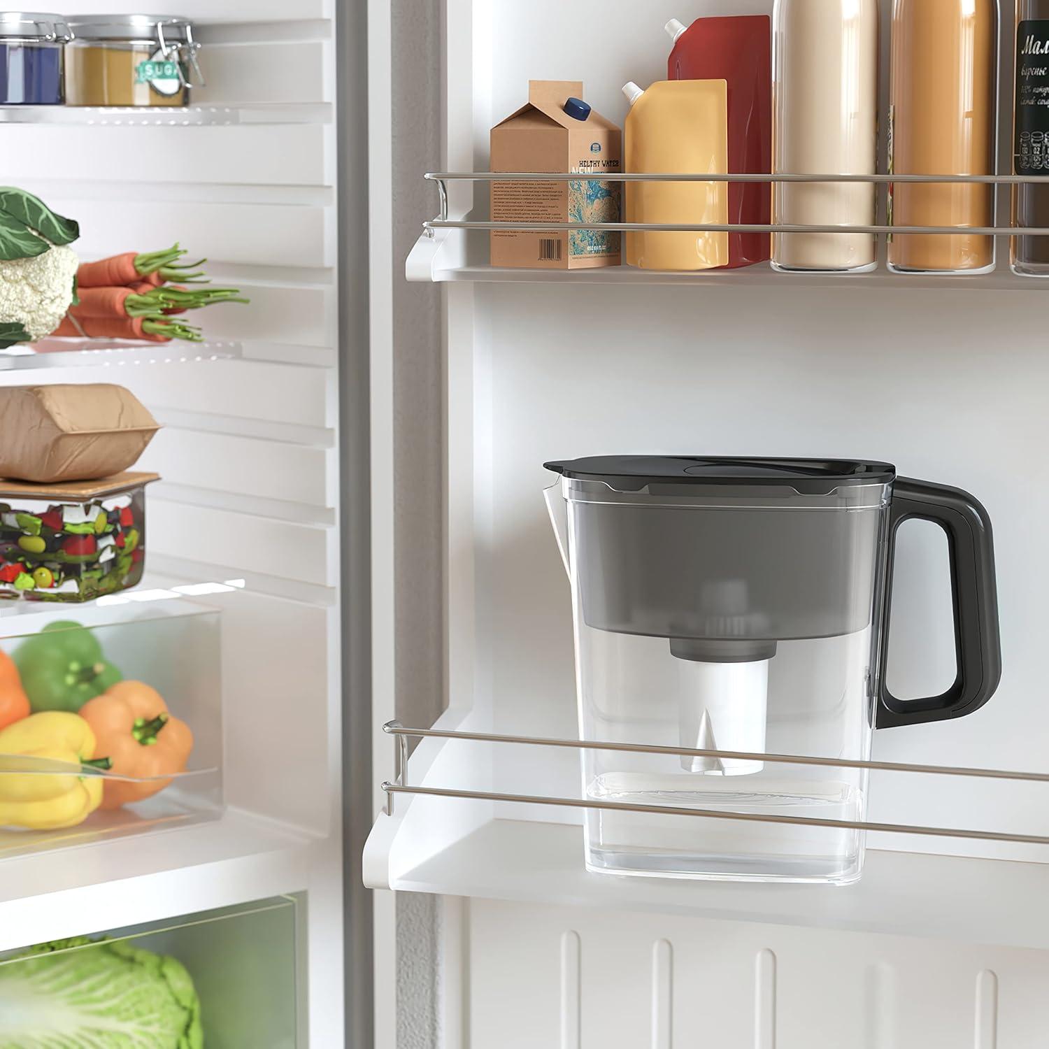 AQUAPHOR Compact 5-Cup Water Filter Pitcher - Black with 1 x B15 Filter - Fits in the Fridge Door - Reduces Limescale and Chlorine - Ideal for Five Cups