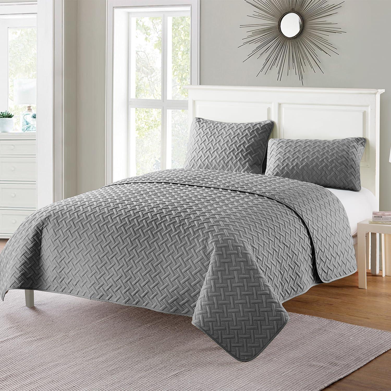 Nina Embossed Basketweave Quilt Set