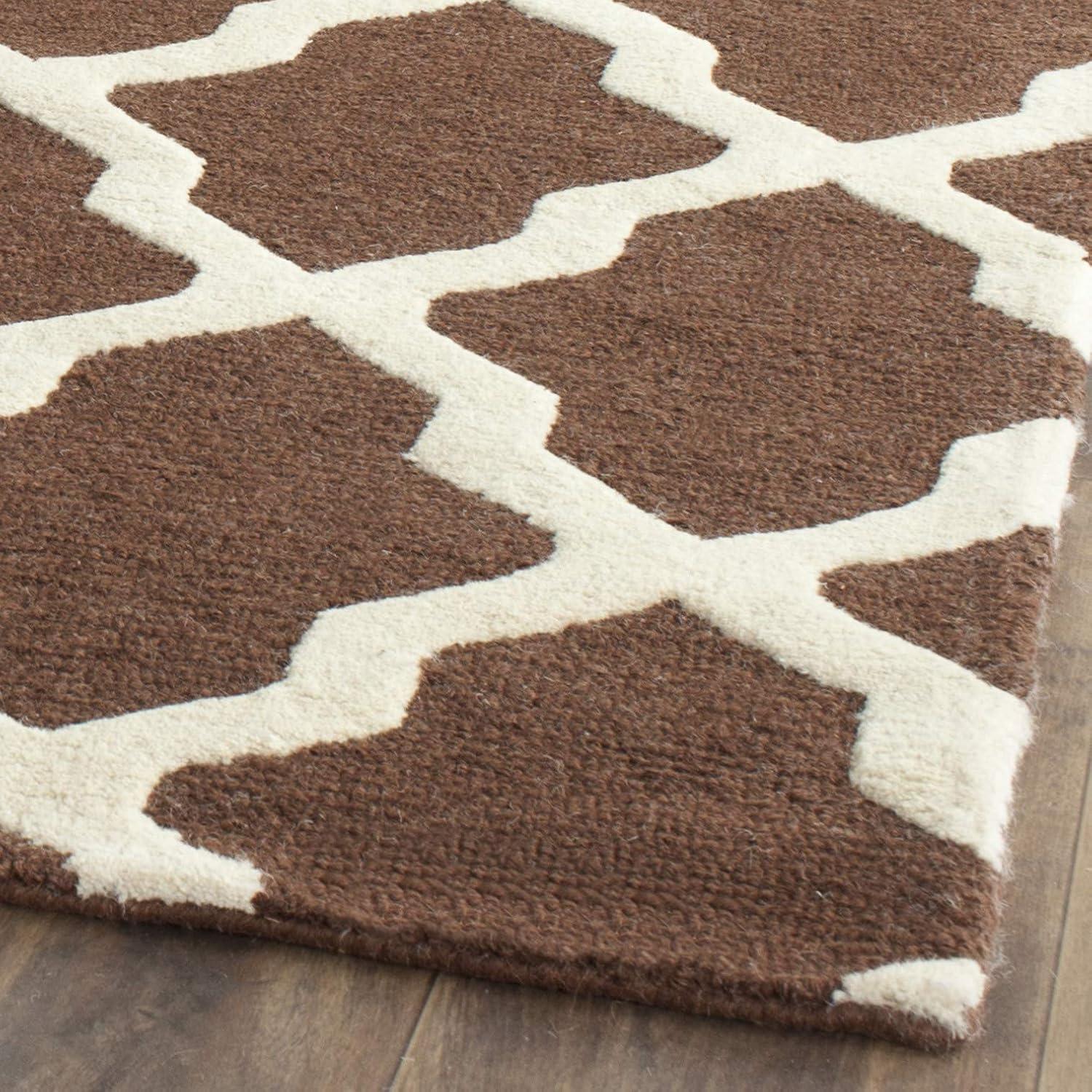 SAFAVIEH Cambridge Liam Geometric Wool Area Rug, Ivory/Beige, 8' x 10'