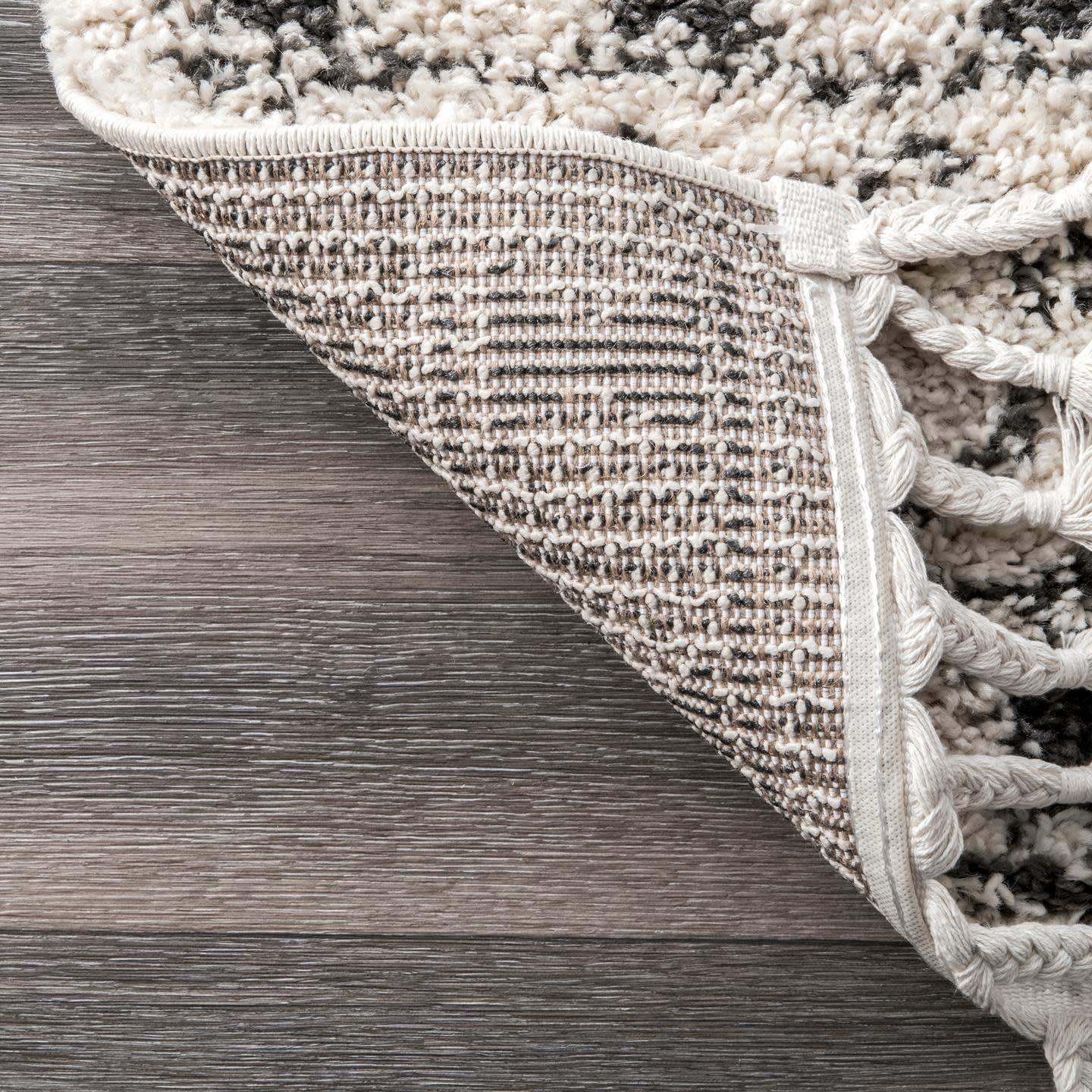 Nuloom Vasiliki Geometric 6 Round Shag Indoor Area Rug for Living Room Bedroom Dining Room Nursery, Off White/Charcoal