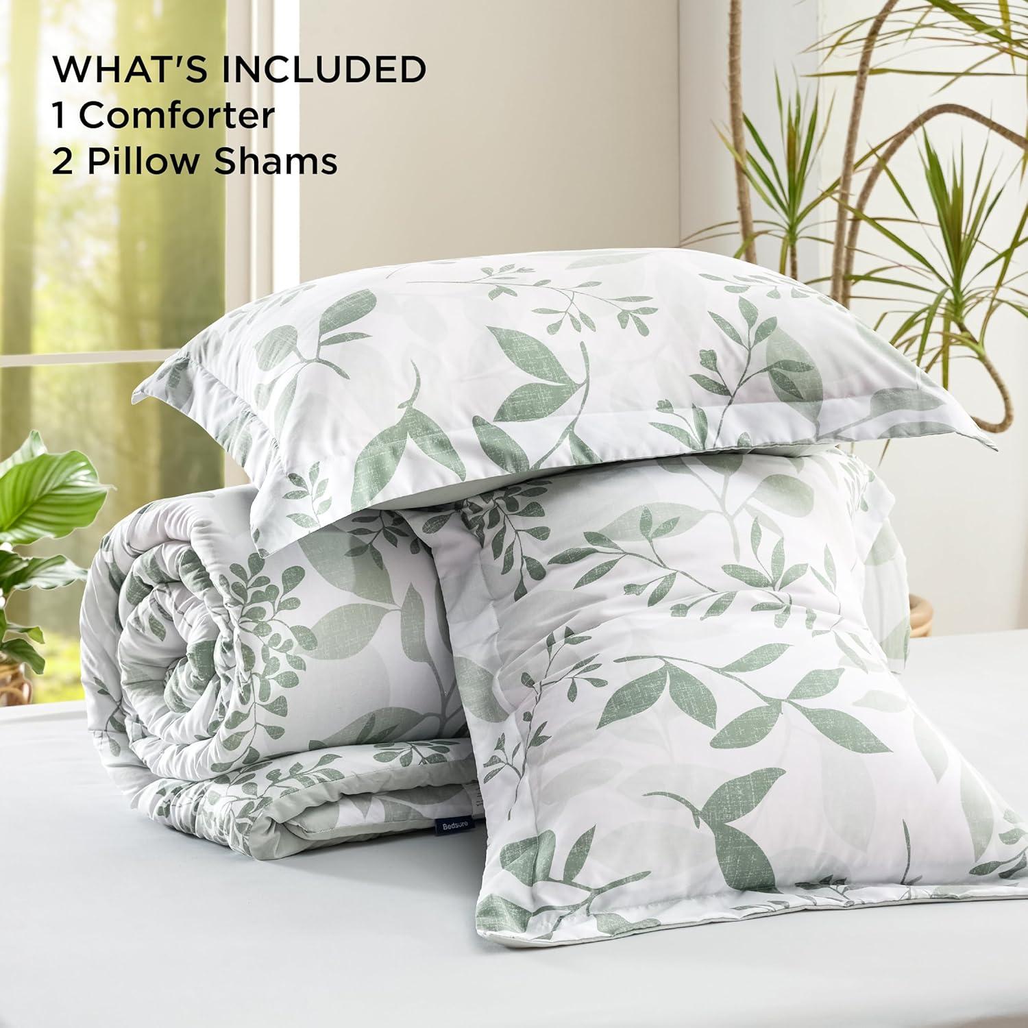 Queen - Sage Green , Cute Floral Beddings, 3 Pieces, 1 Soft Reversible Botanical Flowers