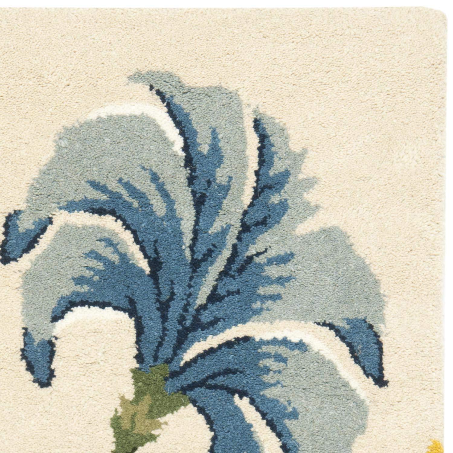 SAFAVIEH Soho Noah Floral Wool Area Rug, Beige/Multi, 2' x 3'