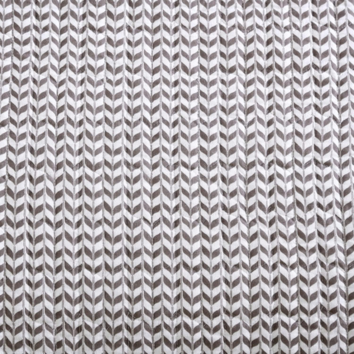 Leaves Standard Cotton Reversible Quilt Set