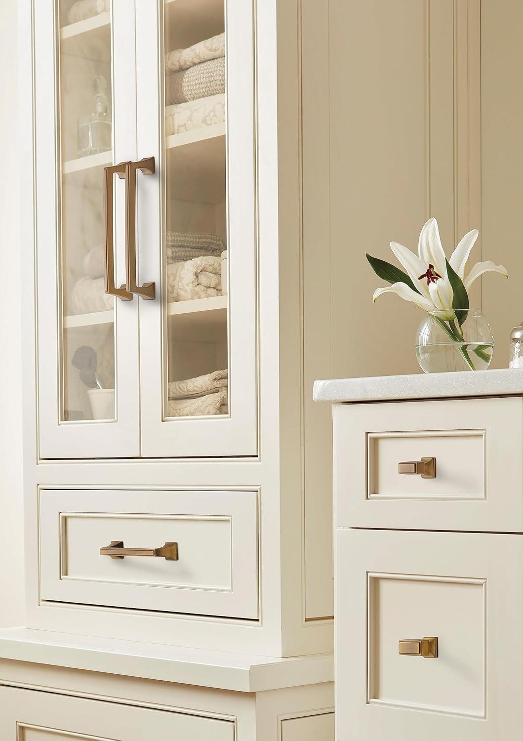 Mulholland 1 1/2" Length Bar Knob